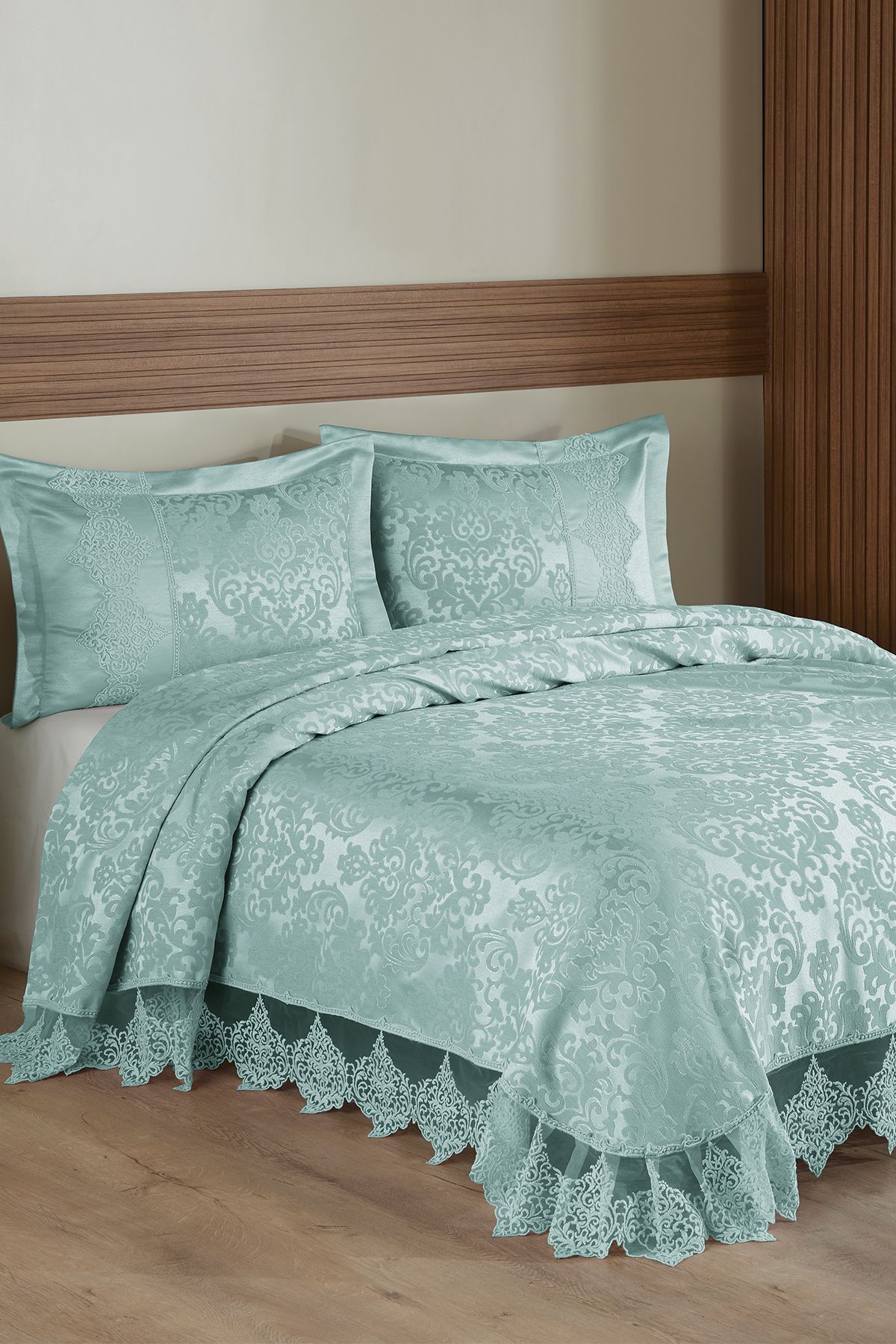 BİRHOME Eliza Dantelli Çift Kişilik Yatak Örtüsü (Mint)
