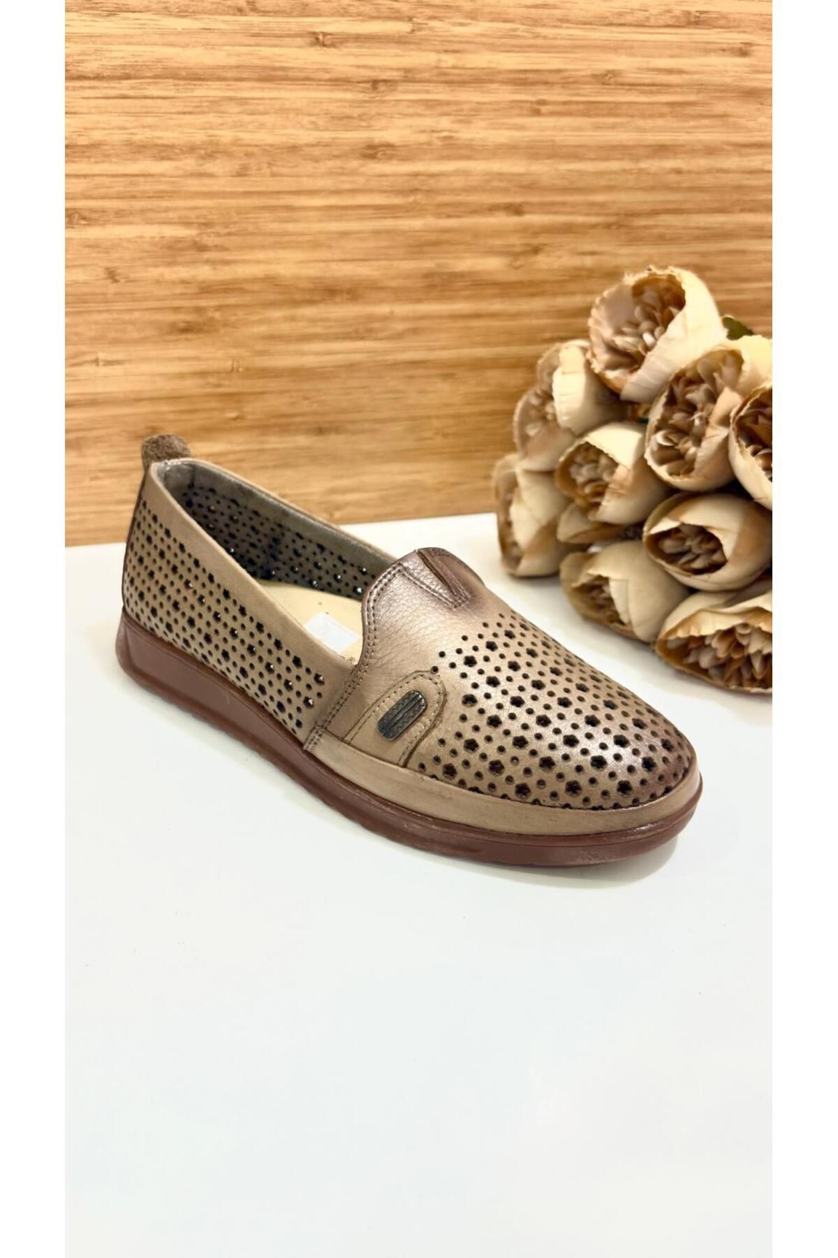 Scavia Keen RM 76 Kadın Yazlık Hakiki Deri Ortopedik Delikli Ayakkabı
