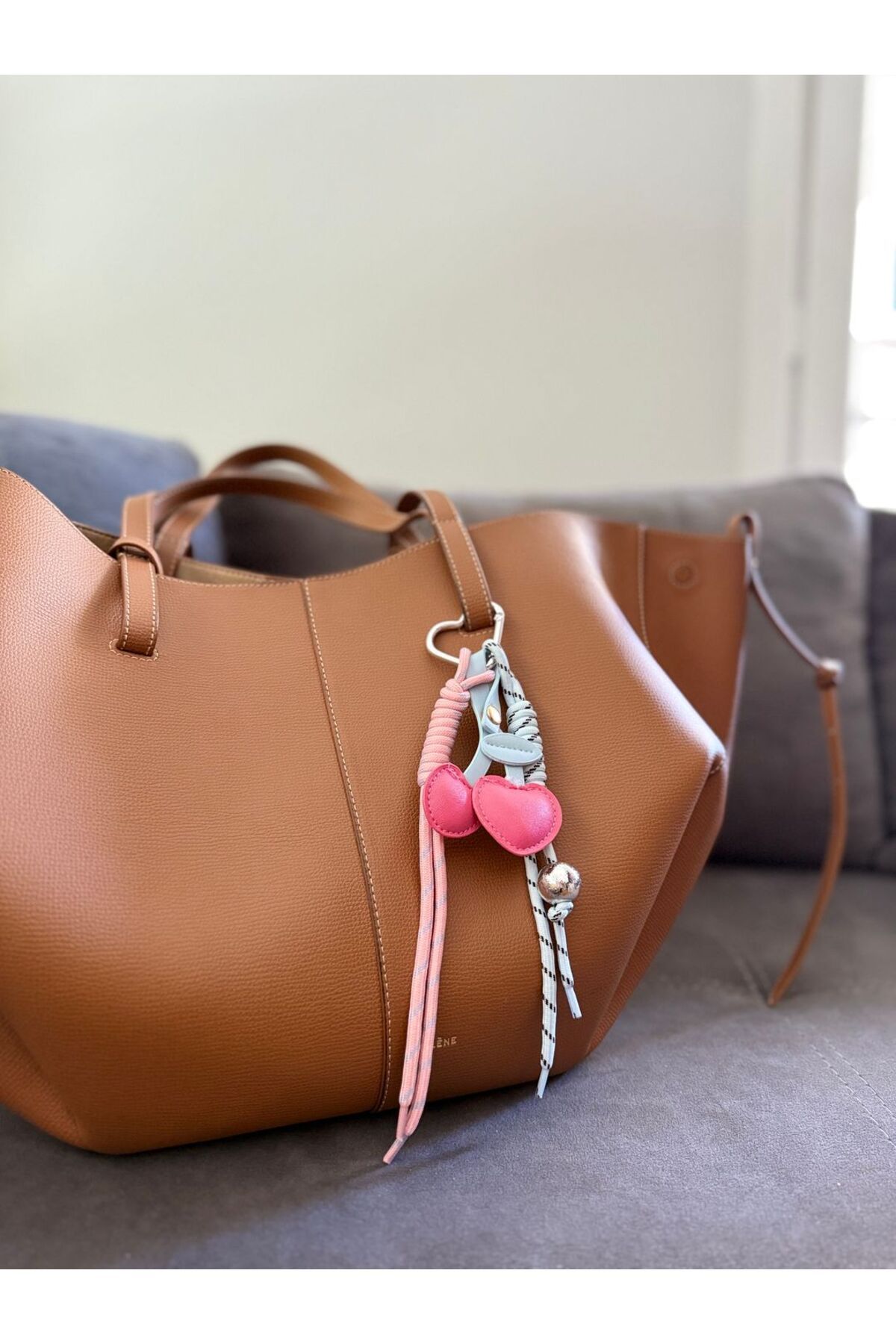 Home Pembe Kalp Detaylı Mavili Çanta Charm