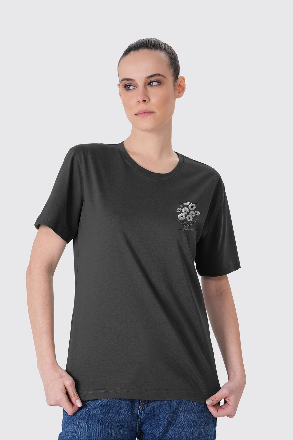 UNIQVIBE %100 Organik Pamuk Antrasit Baskılı Kadın Tişört