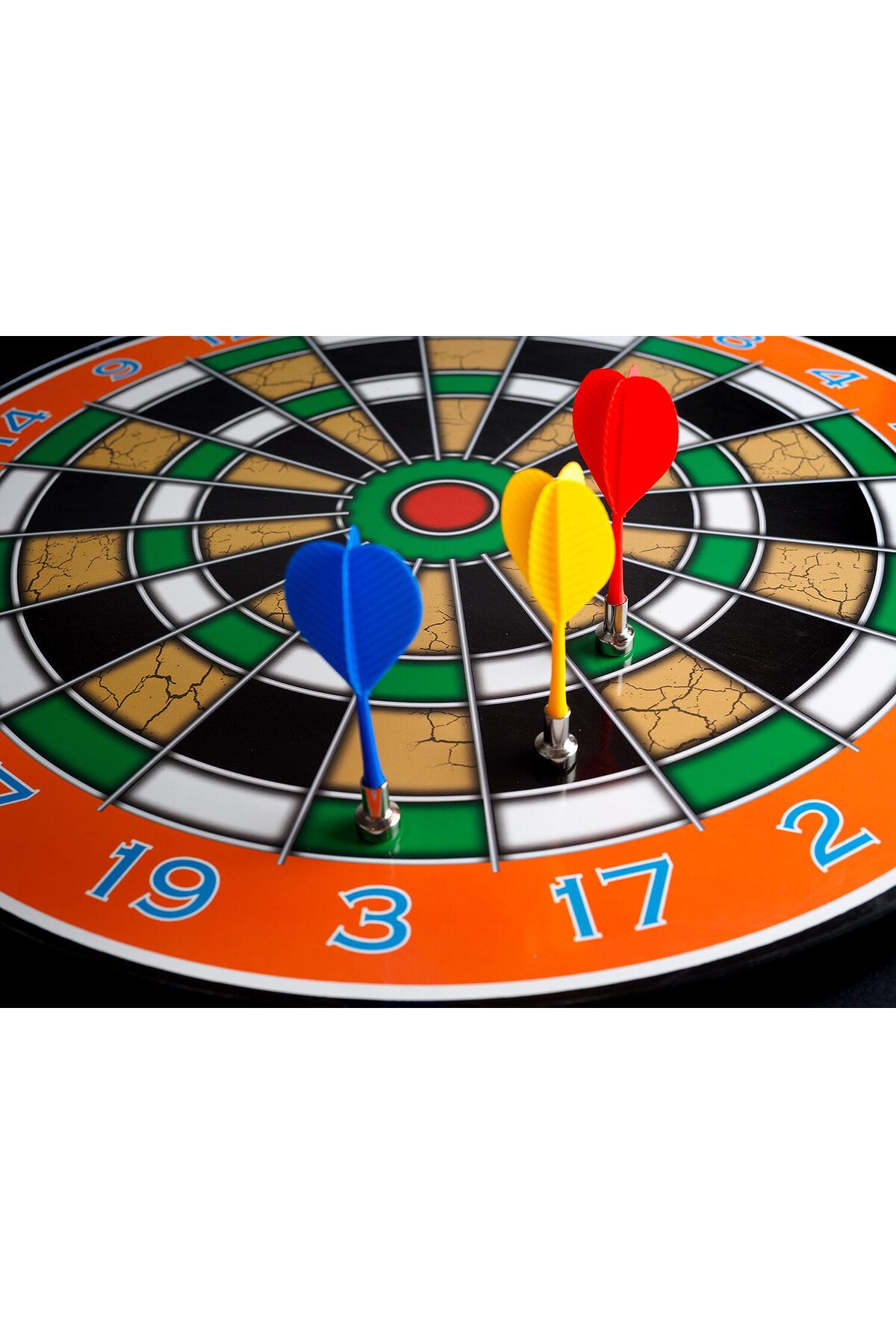 ACTION ONE-2-in-1 darts game with a playing surface for magnetic darts and one for tipped darts, diameter 40 cm 8