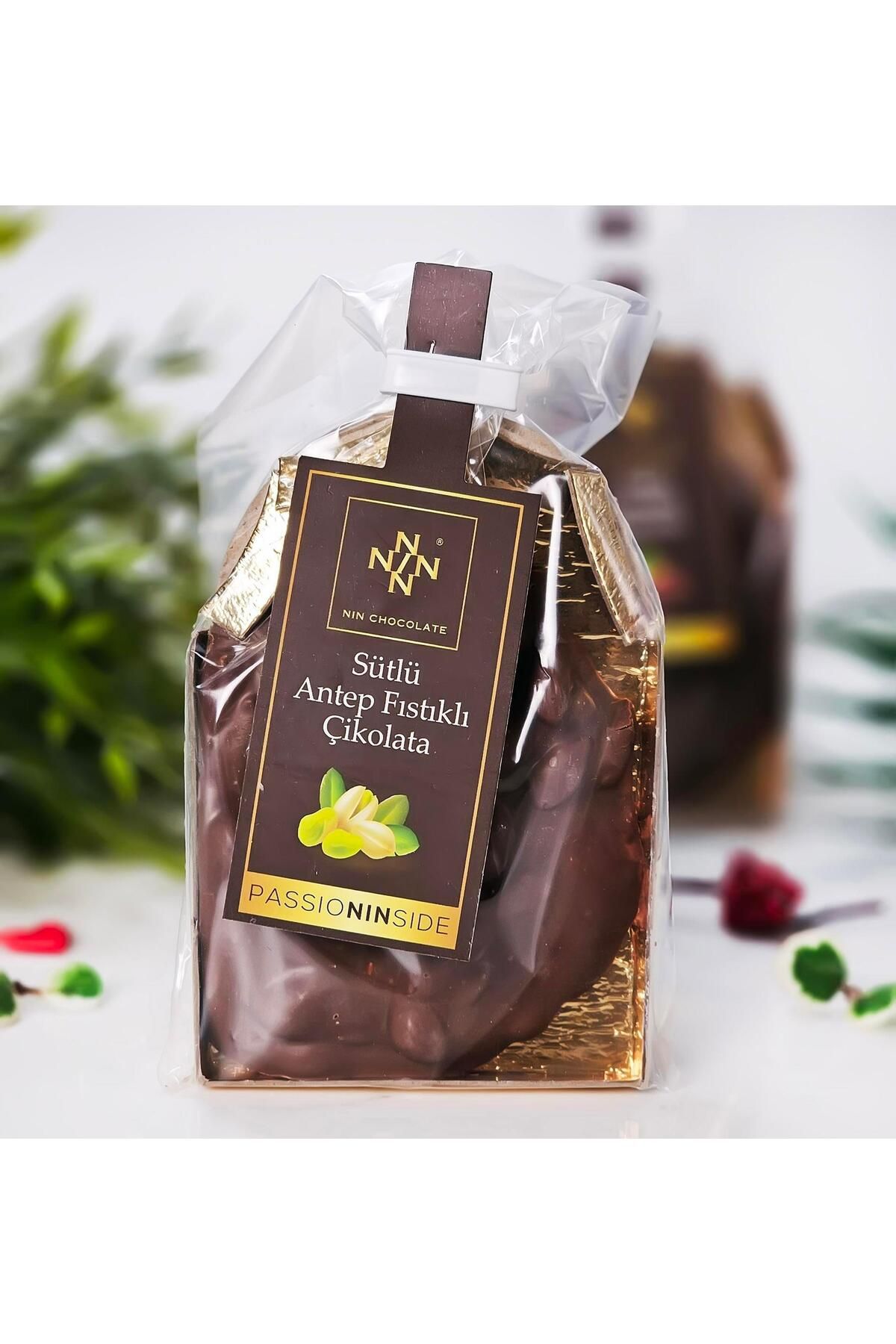 Nin Chocolate Dökme Sütlü Fıstıklı Tablet Çikolata