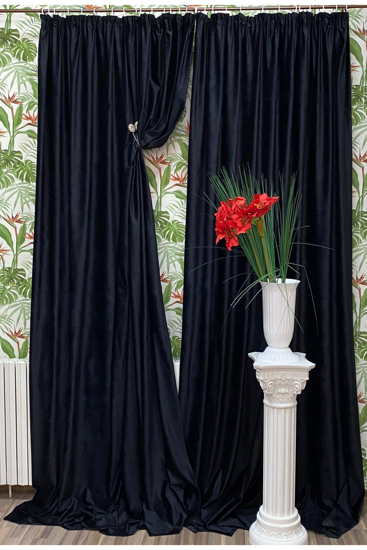 Liz Line Set Doua Draperii Catifea Negru, Colectia "velvet" By Liz Line 2x300x245cm Cu Rejansa - 300 x 245