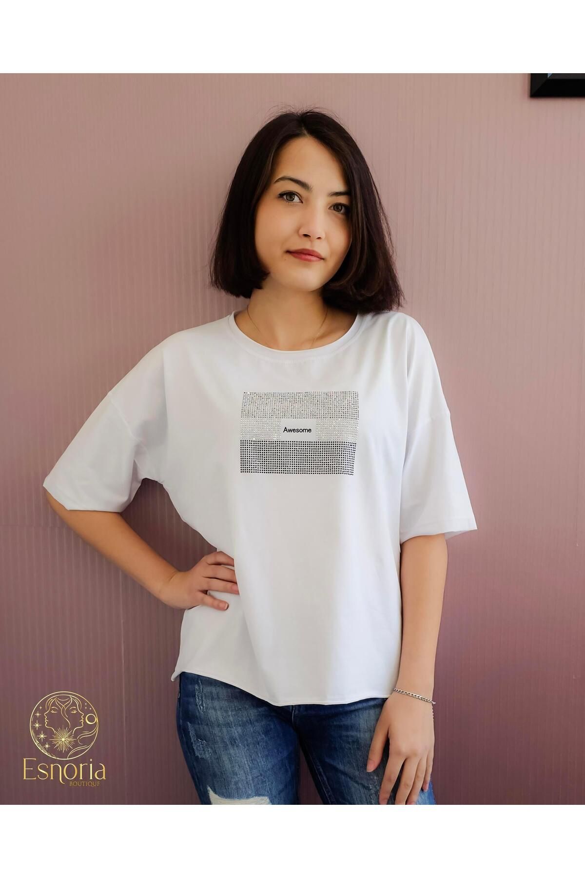 Esnoria Awesome Baskılı Pullu Tişört Beyaz