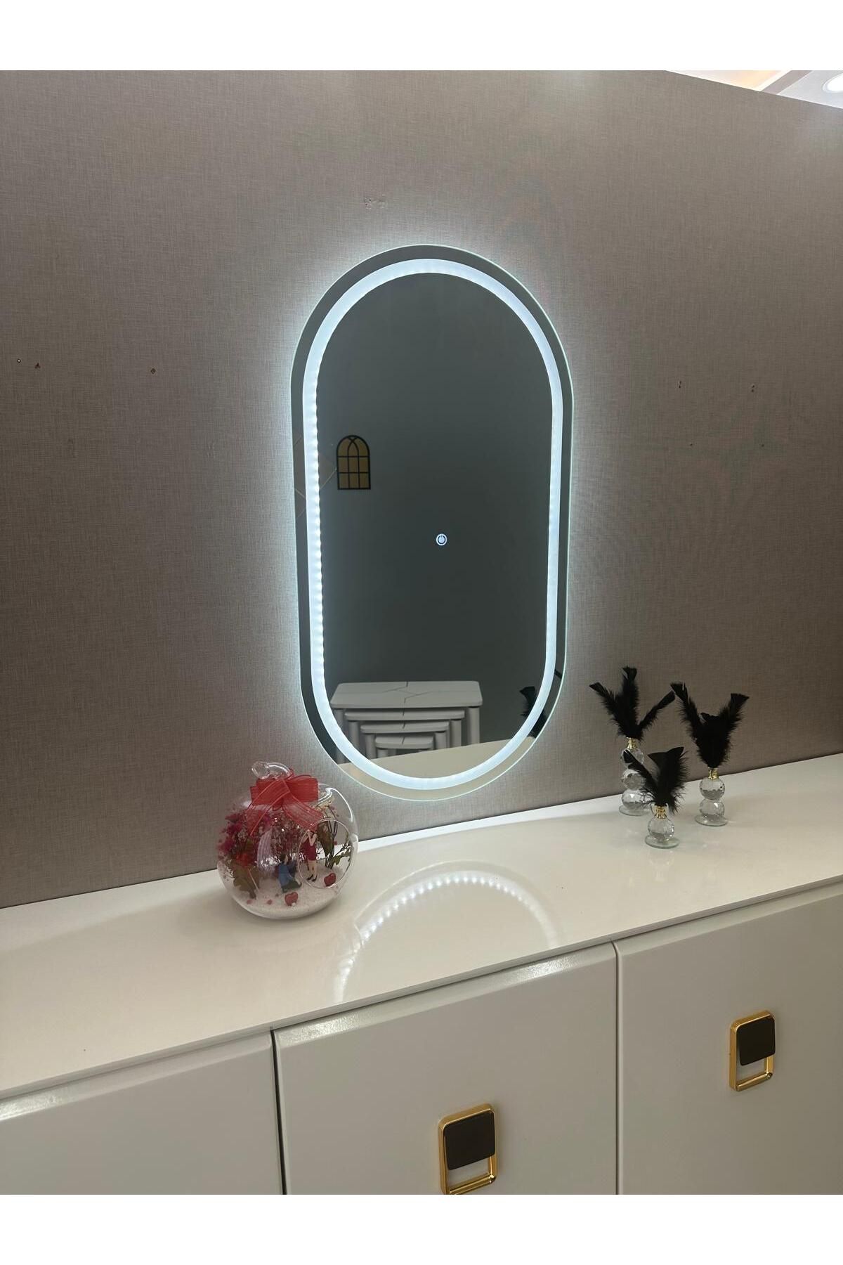 A S T HOME Oval Beyaz Dokunmatik Led Işıklı Duvar Aynası