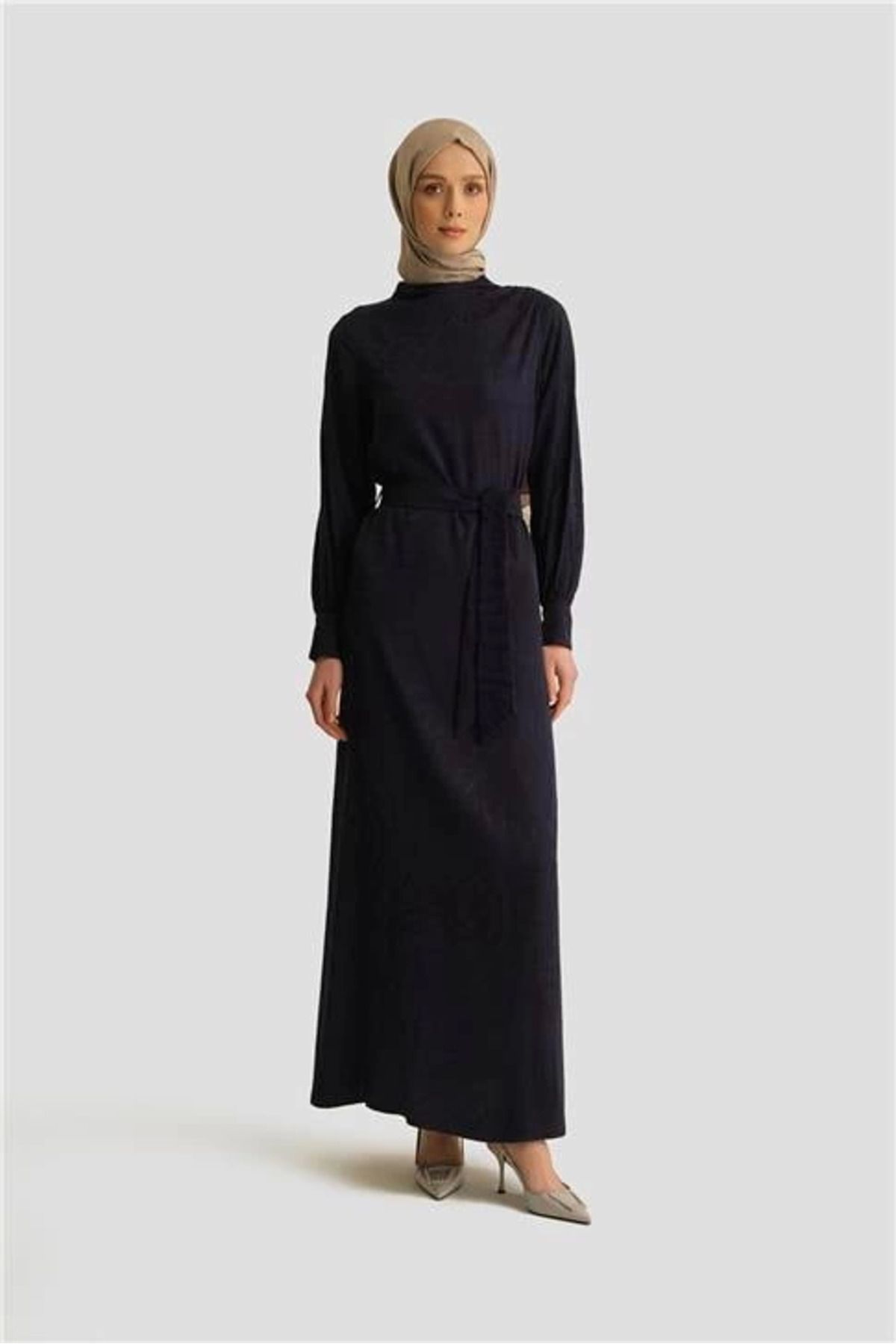 aradimtaradim Armine Desenli Saten Elbise 25YT920 Lacivert