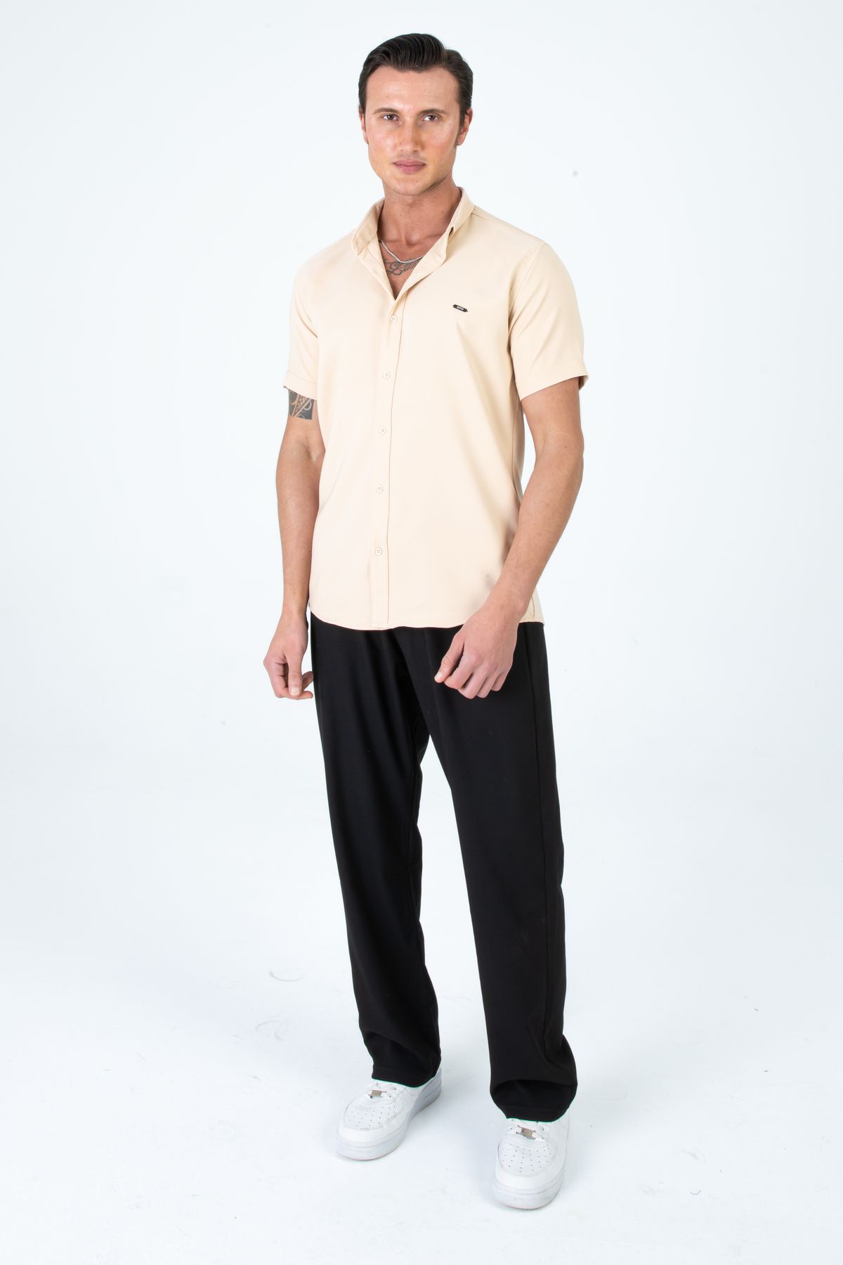 Artı1 Erkek Slim Fit Dar Kesim Kısa Kollu Nefes Alan Örme Doku Yazlık Erkek Gömlek