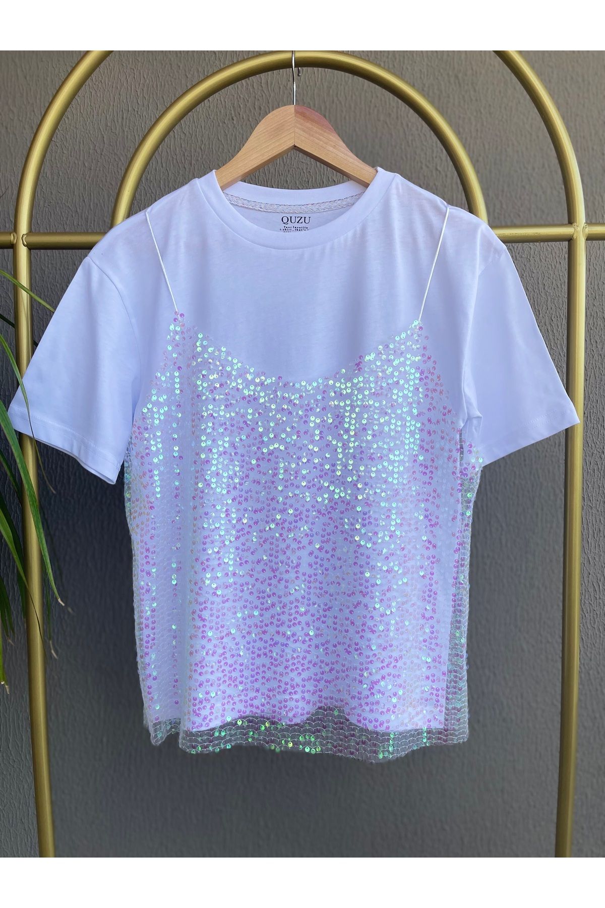 Butik Önü Askılı Tül Payetli Parlak Tshirt