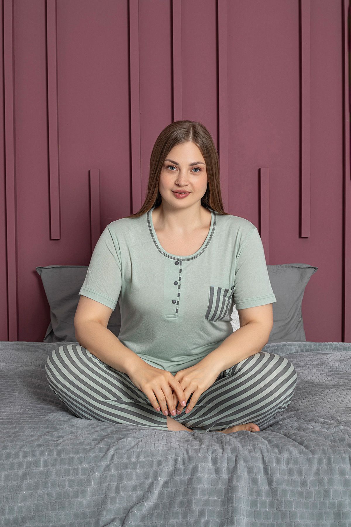 Fulla Moda Büyük Beden Çizgili Kısa Kollu Cepli Pijama Takımı