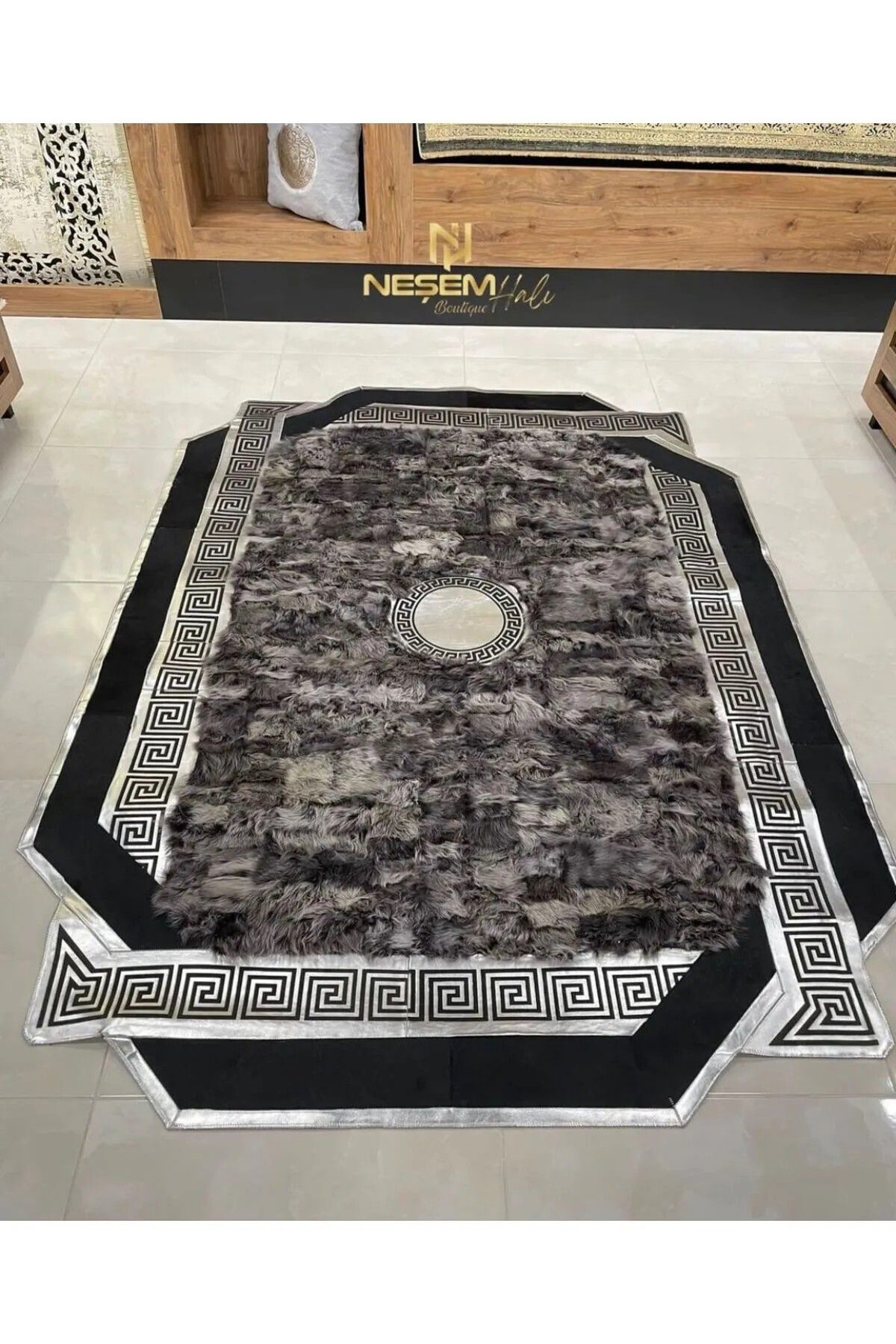 Bienna Neşem Halı BF Model Özel Tasarım Doğal Toscana Deri Kürk Halı.