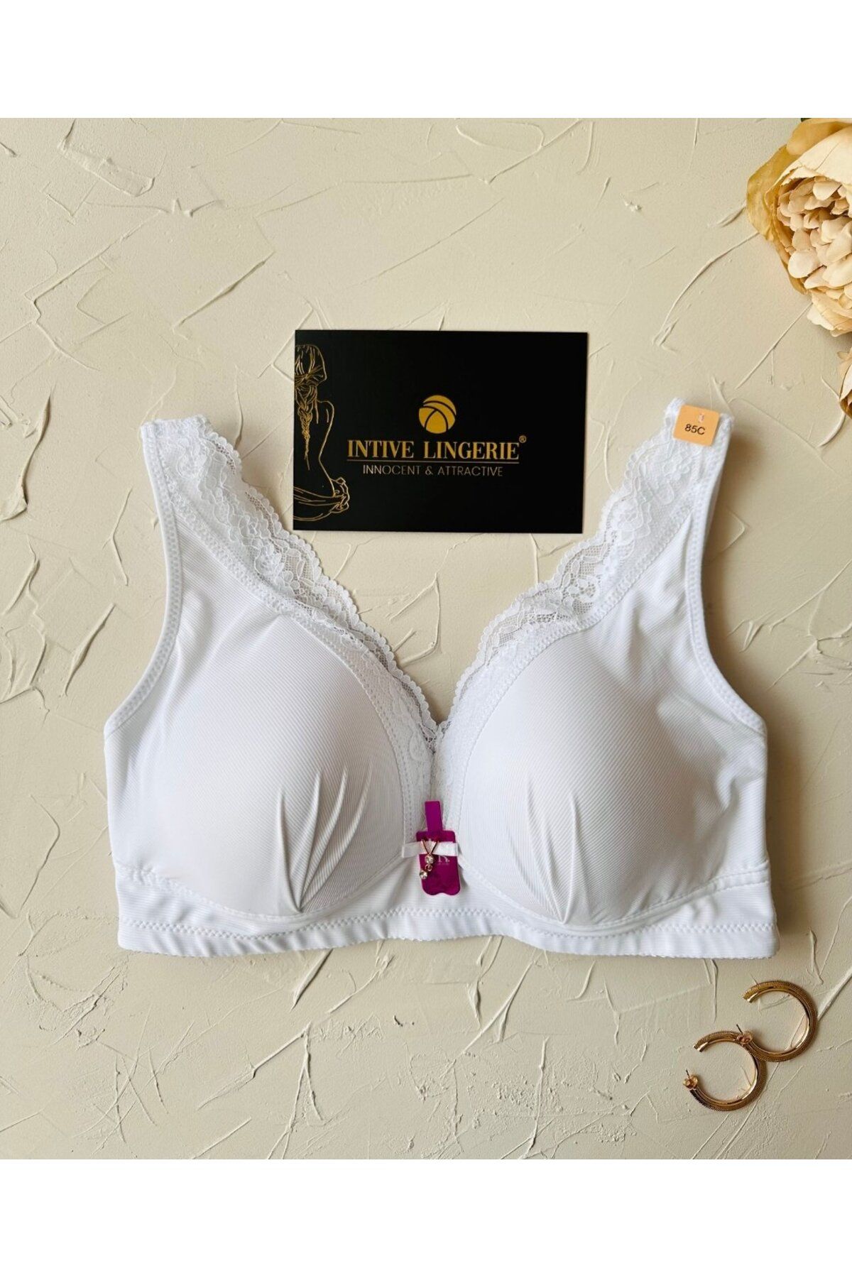 İntive Lingerie Harper Balensiz Desteksiz V Yaka Kesim Kaplı Dantelli Ultra Kaliteli Rahat C Cup Sütyen