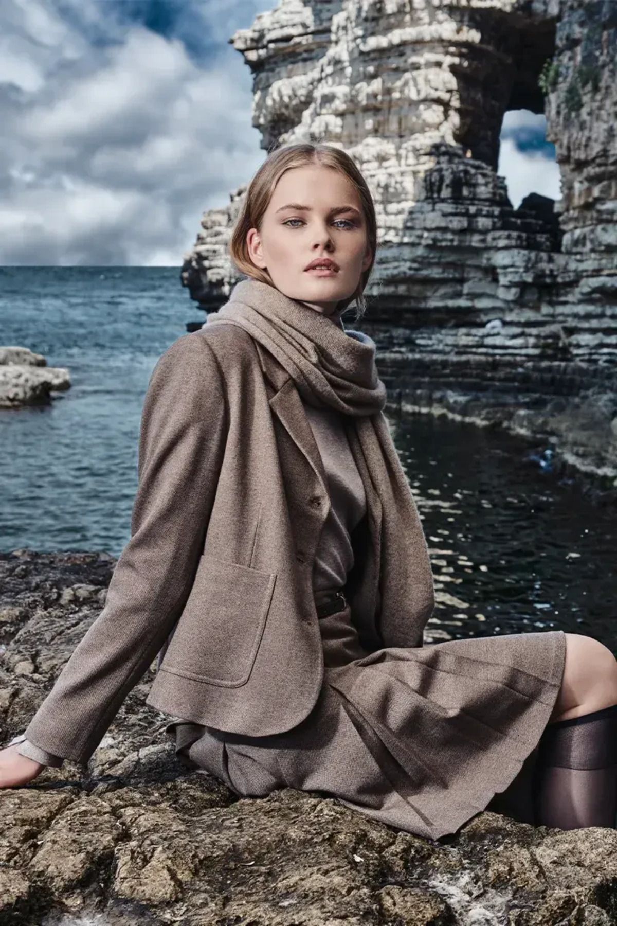 Gusto-Coffee Color Pocket Short Jacket 2