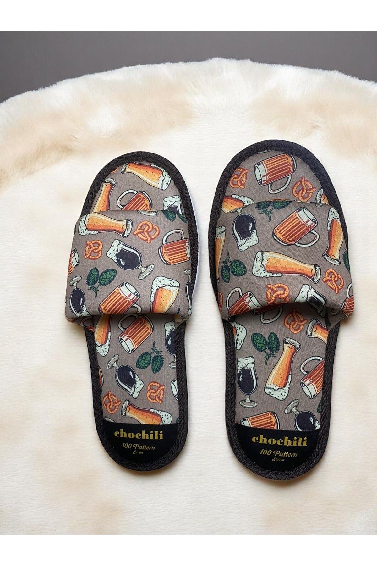 Chochili Unısex Kadeh Desenli Önü Açık Yumuşak Tabanlı Ev Terliği