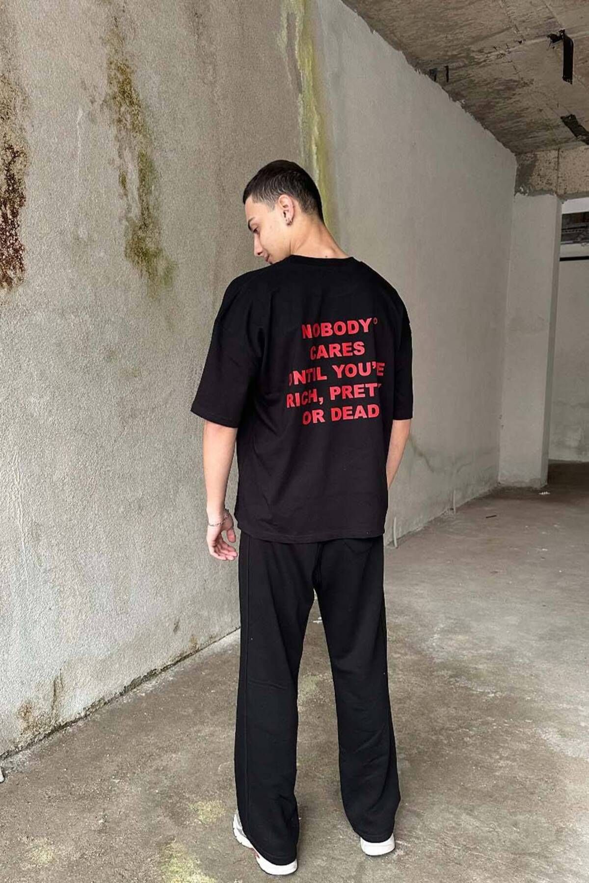 1887CLO Nobody Cares Baskılı Siyah Oversize Tişört