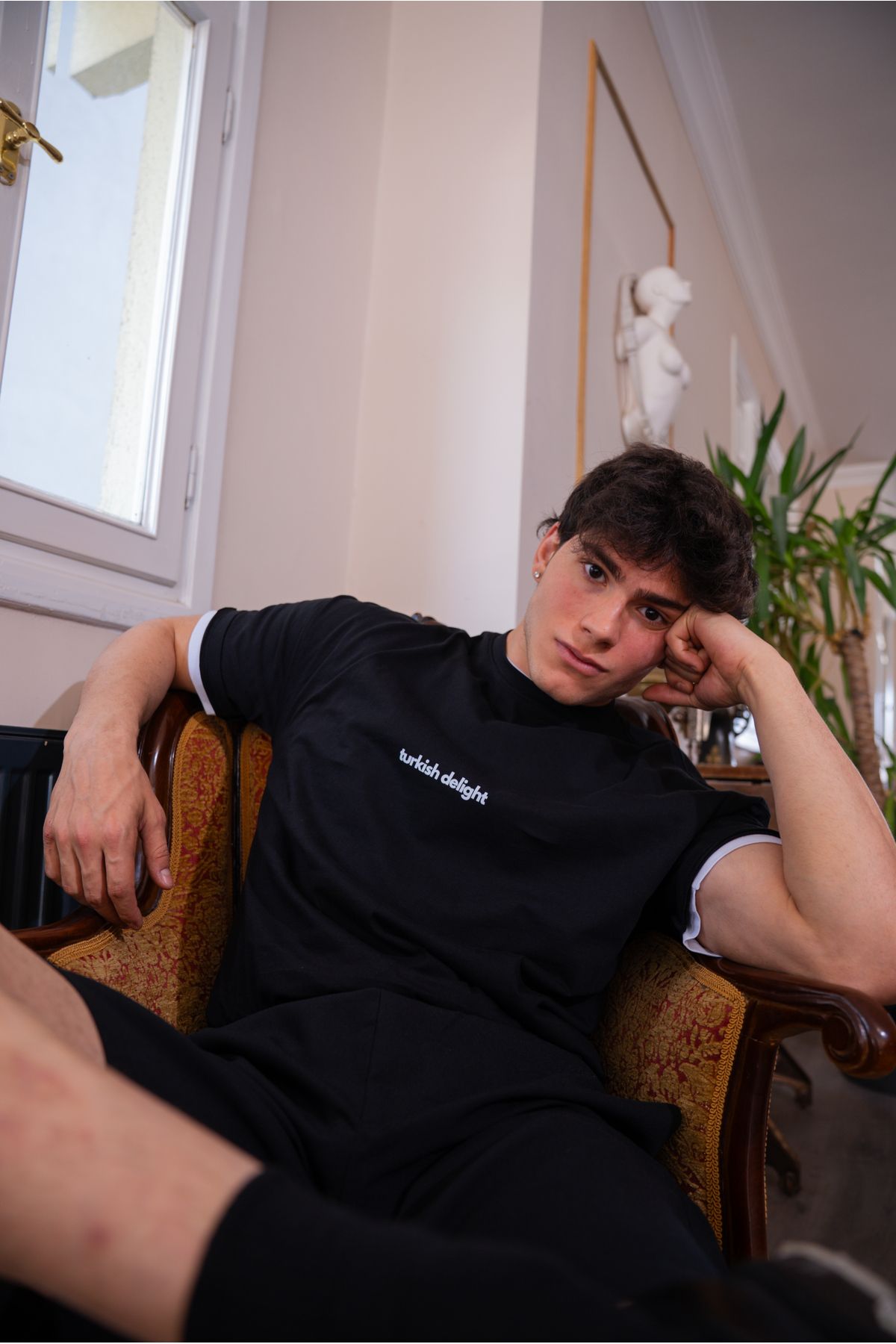 Lesin Studio Lokum Oversize Siyah Tişört