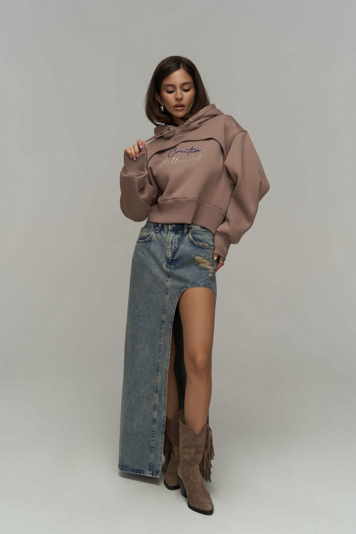 MAİ COLLECTİON-Creative Taupe Crop Sweatshirt 2