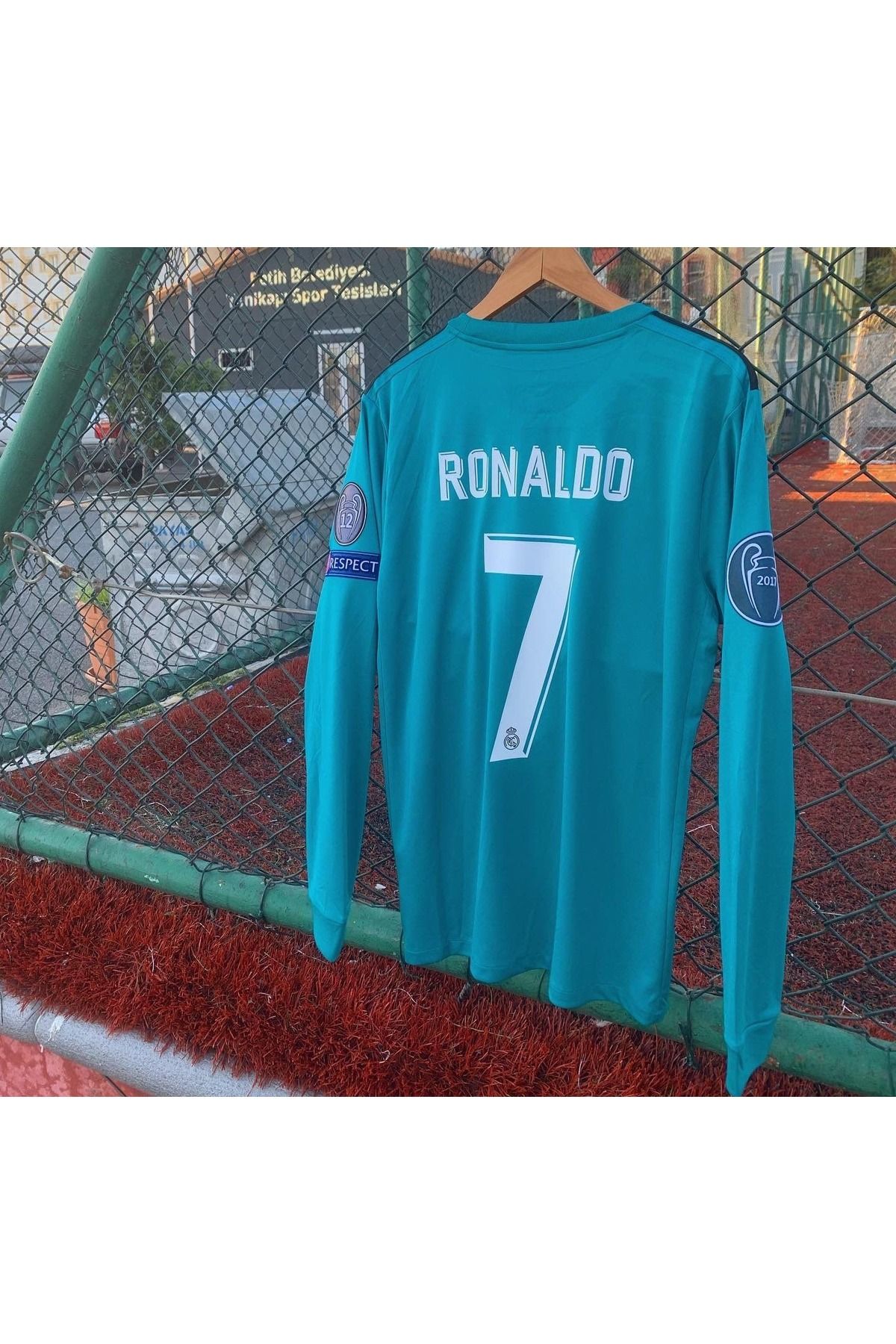 jabuka R.E.A.L M.A.D.R.İ.D TURKUAZ UZUN KOL CRİSTİANO RONALDO YETİŞKİN FORMASI