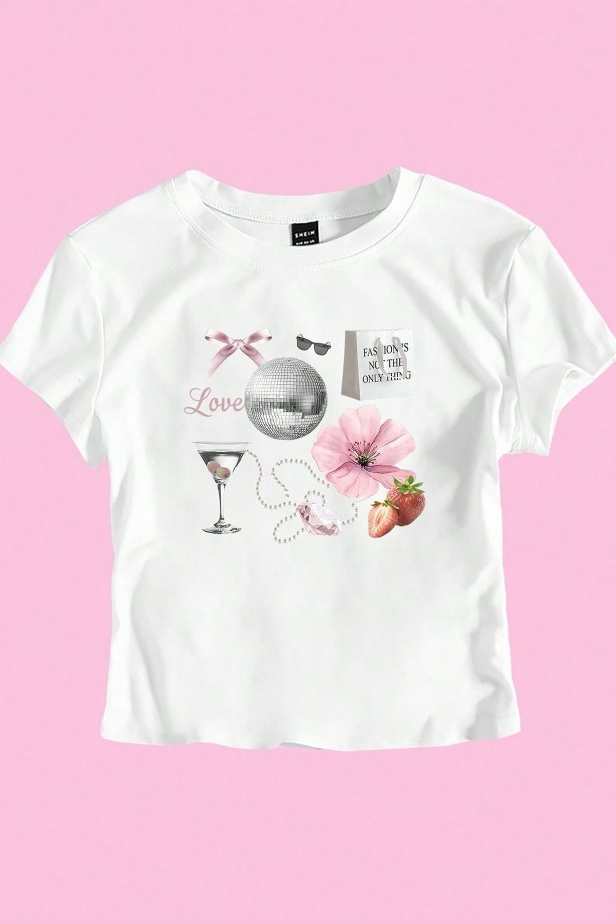 Aesthia Beyaz Floral And Strawberry Print Crop