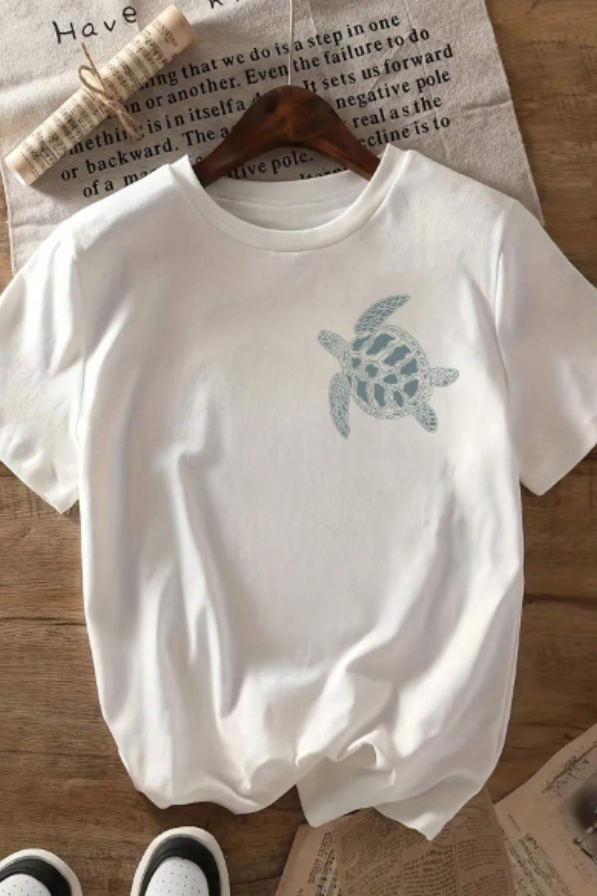 NEMESA Kadın/Kız Kaplumbağa Baskılı Oversize Düşük Kol Bisiklet Yaka T-Shirt
