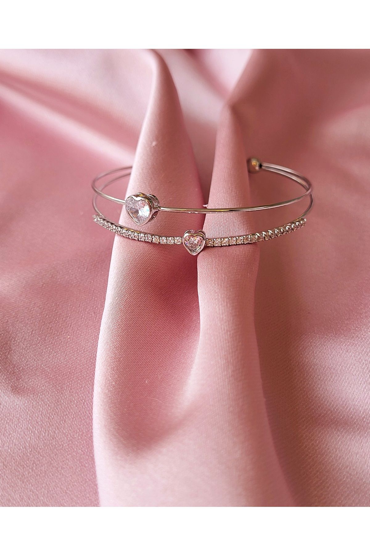 Jewerly Velvet Spark Kalpli Parlak Çelik Bileklik