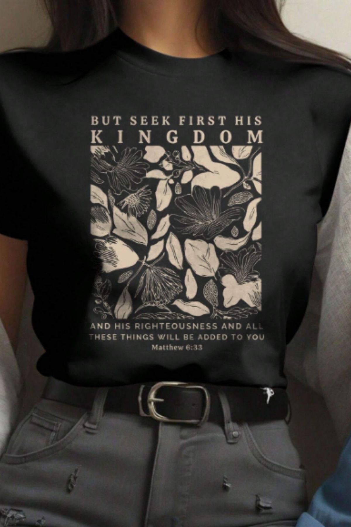 NEMESA Kadın/Kız KİNGDOM Ve Çiçek Baskılı Oversize Düşük Kol Bisiklet Yaka T-Shirt