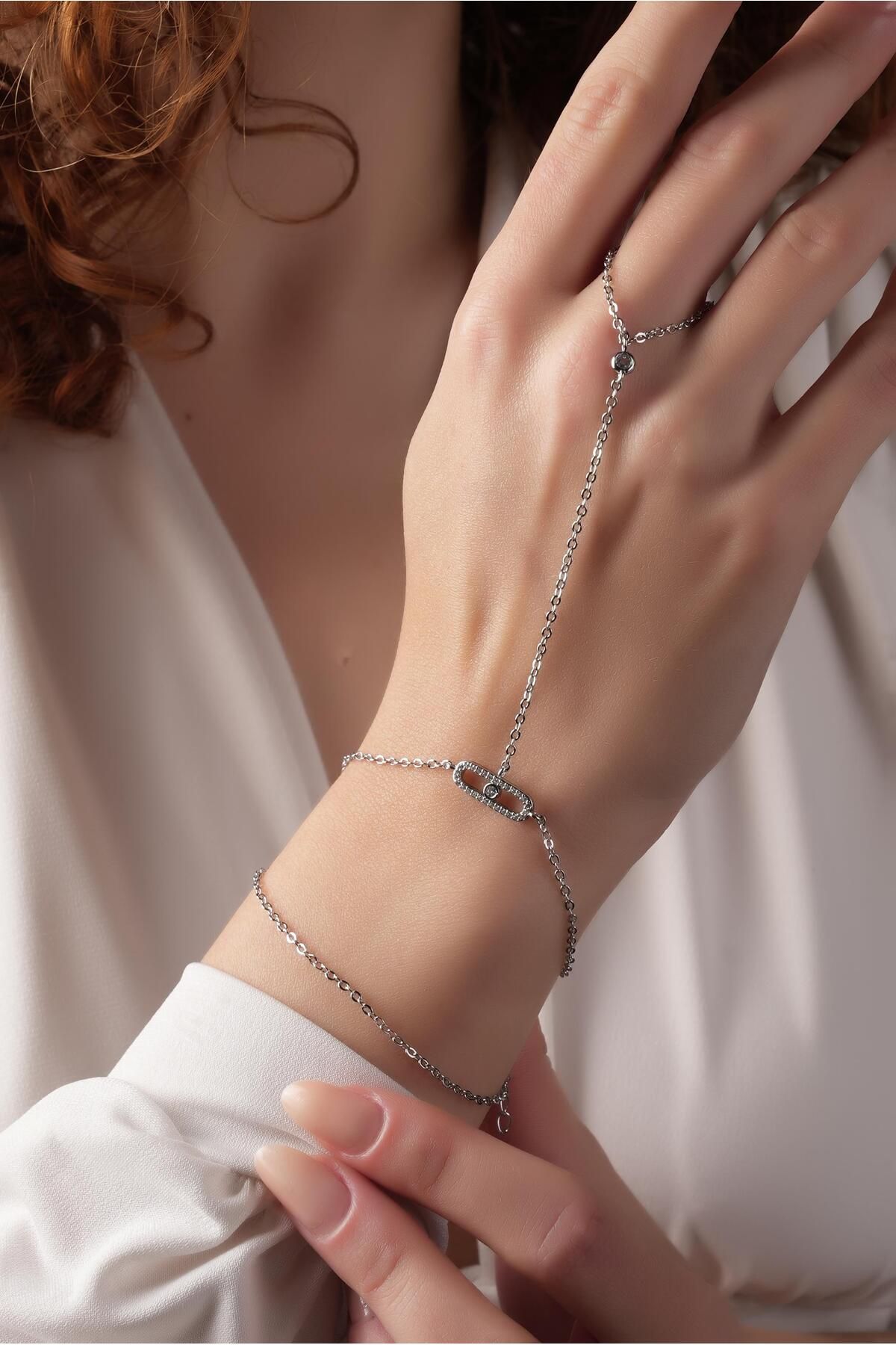 Çlk Accessories Premium Taşlı Messika Şahmeran Bileklik 70904