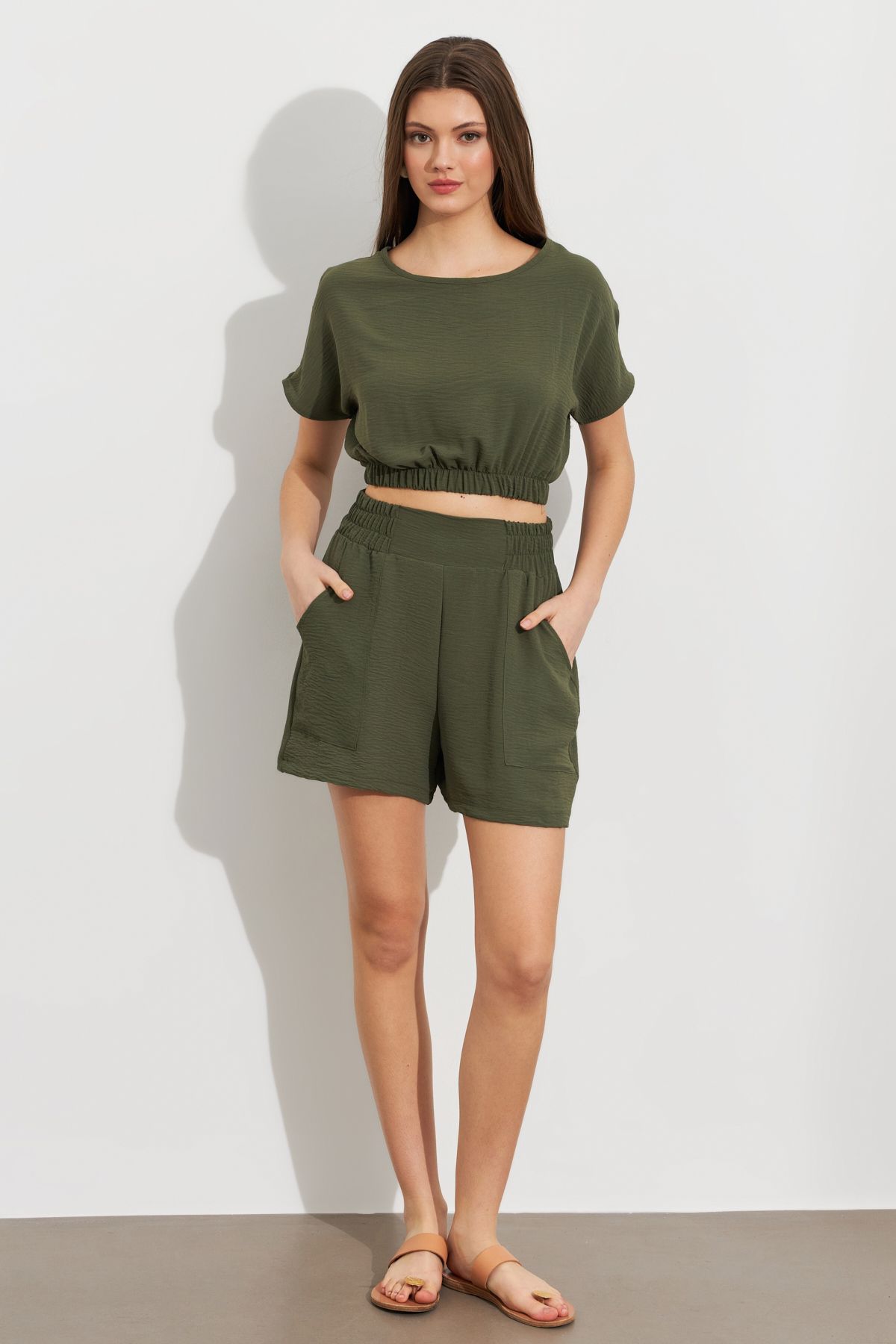 Cool & Sexy Kadın Haki Crop Şort Takım Q1014