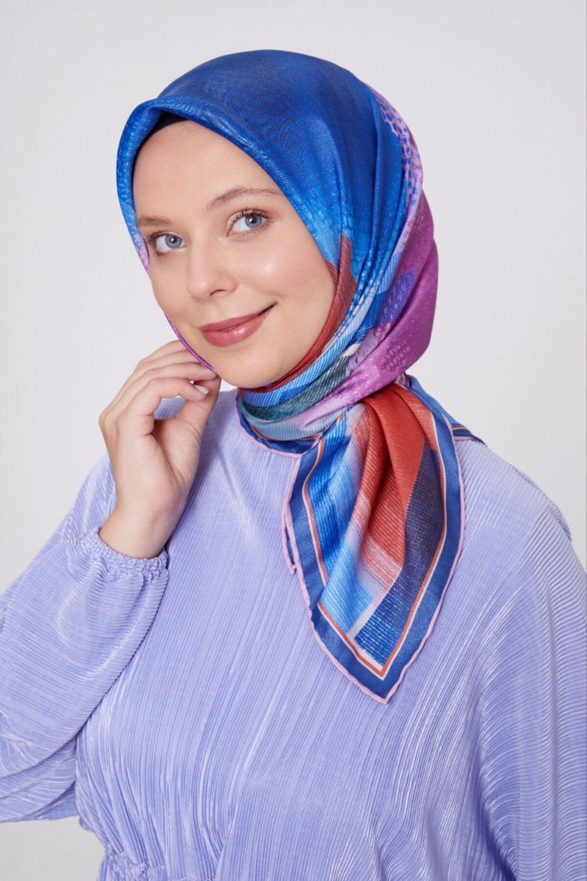 Levidor Geometrik Renk Geçişli Desen Işıltılı Kristal Eşarp