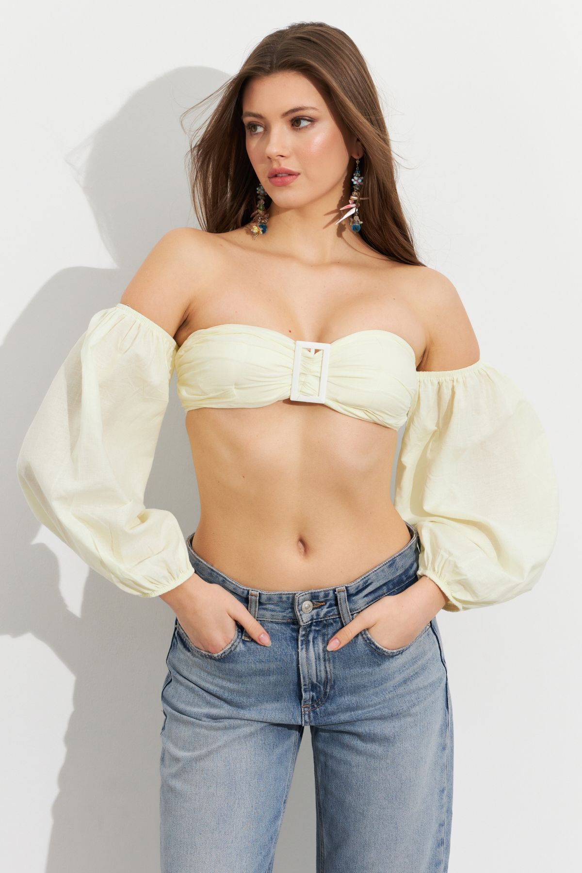 Cool & Sexy Kadın Bear Yellow Balon Kol Crop Bluz ROP111