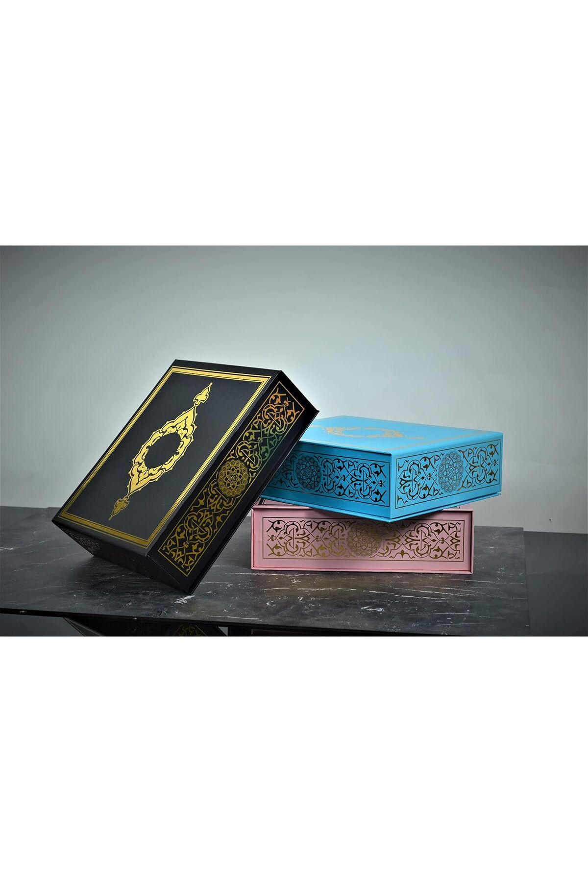 STOREMAX daiviolastore Siyah Renk Lüks Yaldız Baskılı Hediye Kutusu "26 cm x 22 cm x 7.5 cm" 869174757168