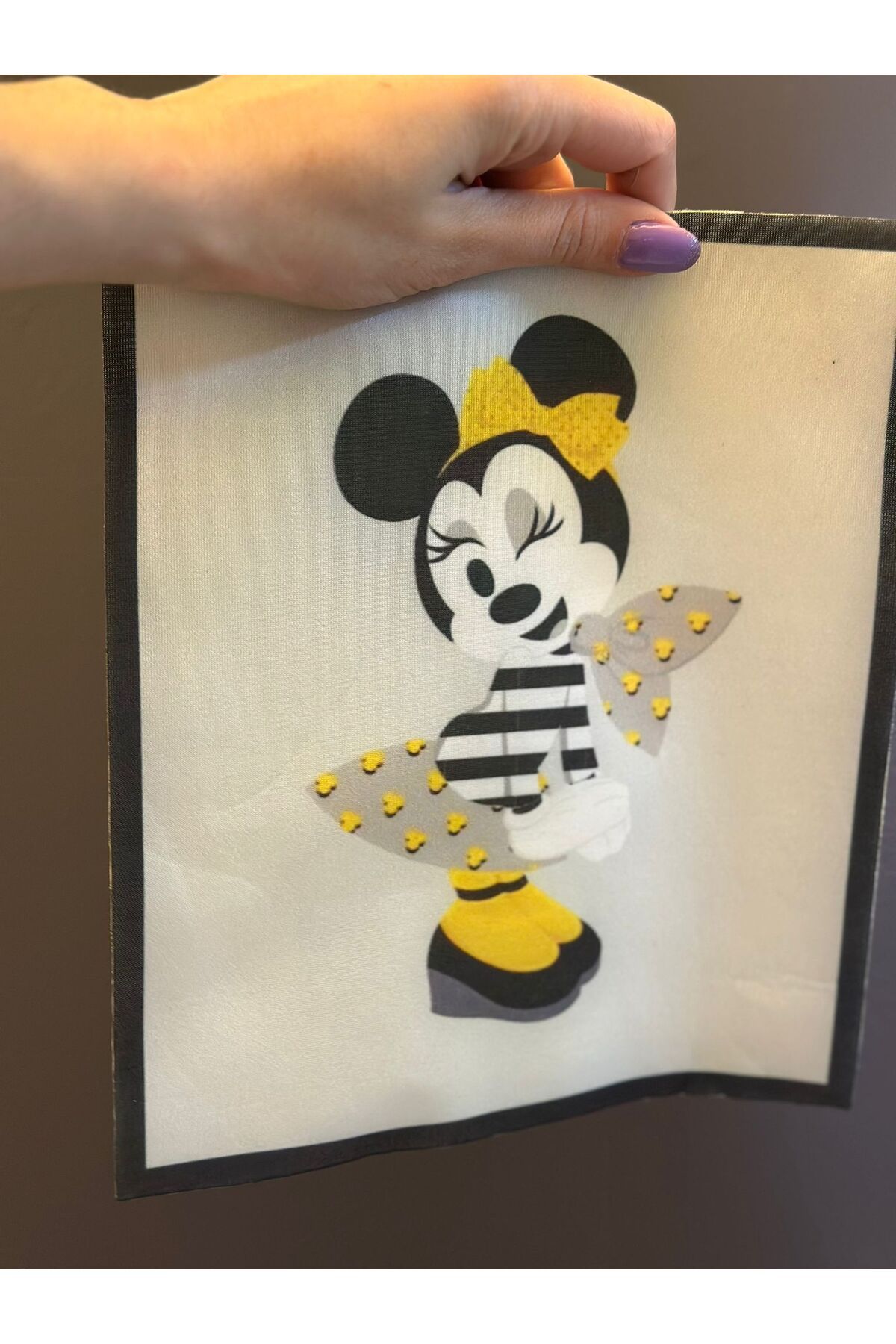 Gönülden Tasarım ARI GİYİMLİ FARE ARMA DİKİŞ APLİKE 24X20 CM