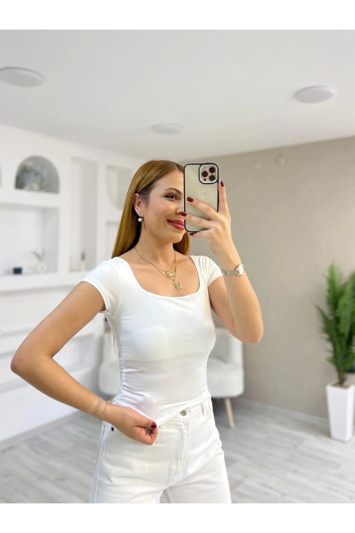 İrka Moda Sandy Kumaş Kare Yaka Kısa Kol Bady Beyaz