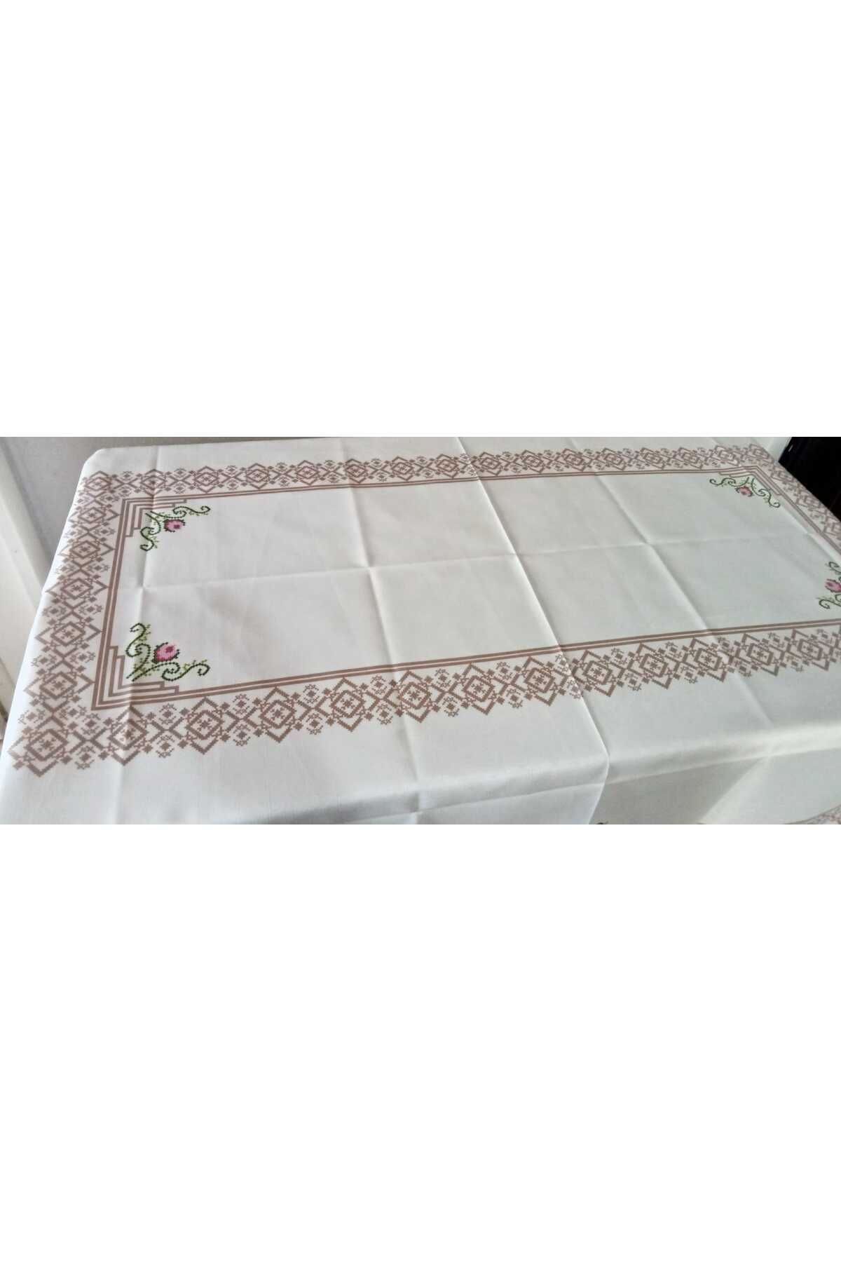 Women Comfort Kaneviçeli Masa Örtüsü