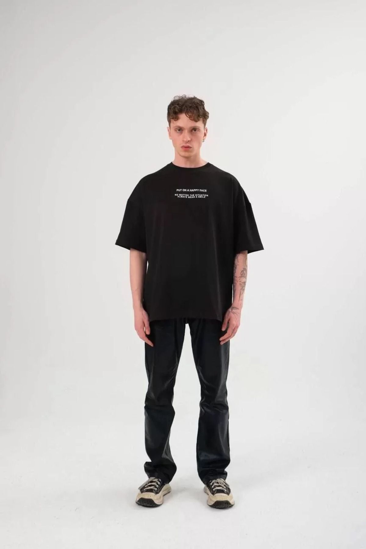 FantaziAtölyesi Unisex Bisiklet Yaka Baskılı Oversize T-Shirt - Siyah