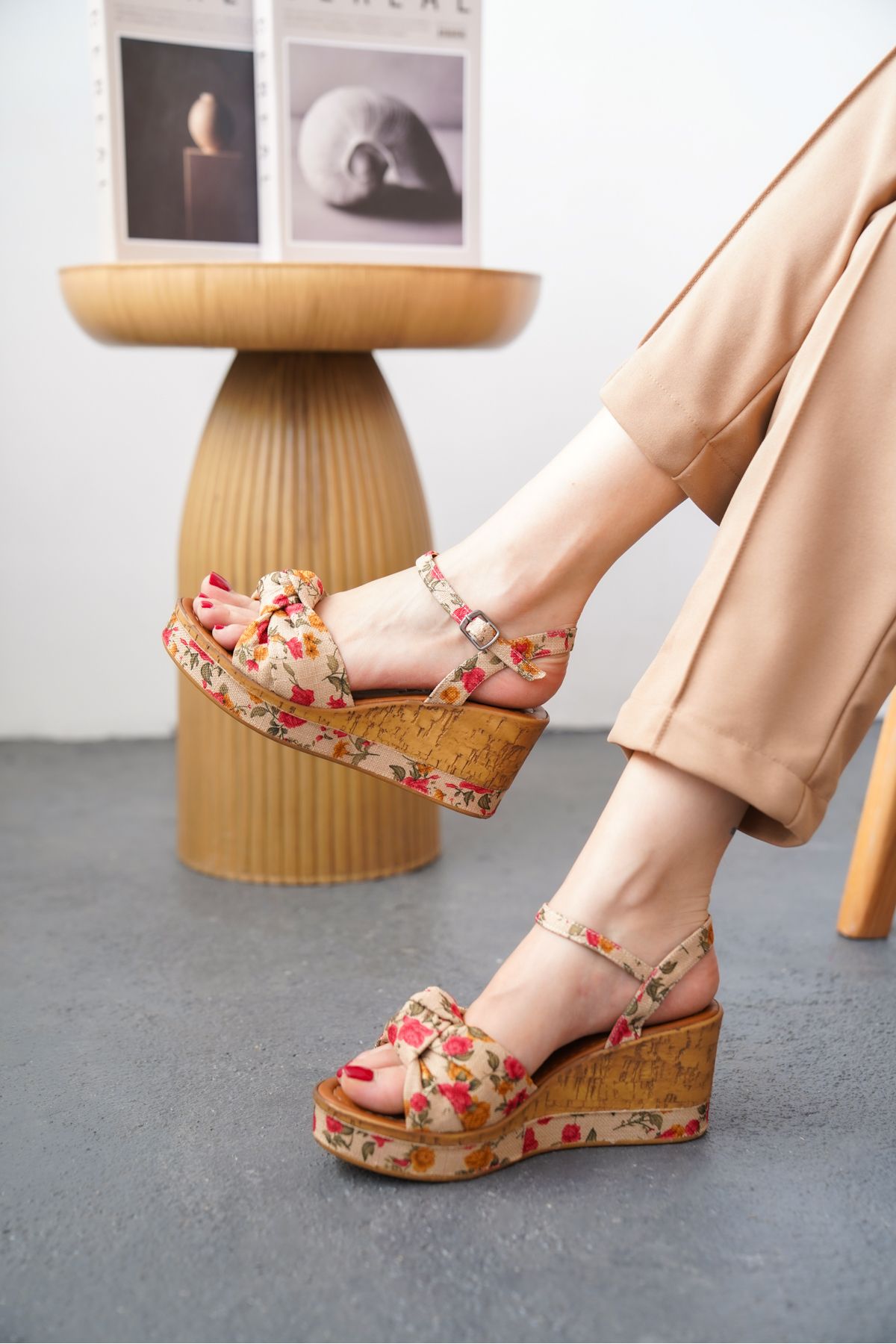 lavishoes L02019 Günlük Kadın Klasik Dolgu Topuklu Ayakkabı