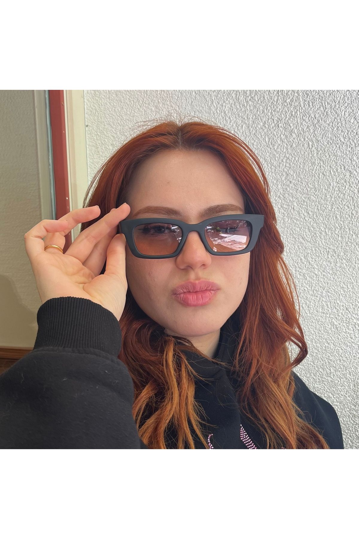 NOYZZ Gurlz Askı Takılabilir Dikdörtgen Mat Siyah Çerçeve Degrade Cam Klasik Kadın Güneş Gözlüğü
