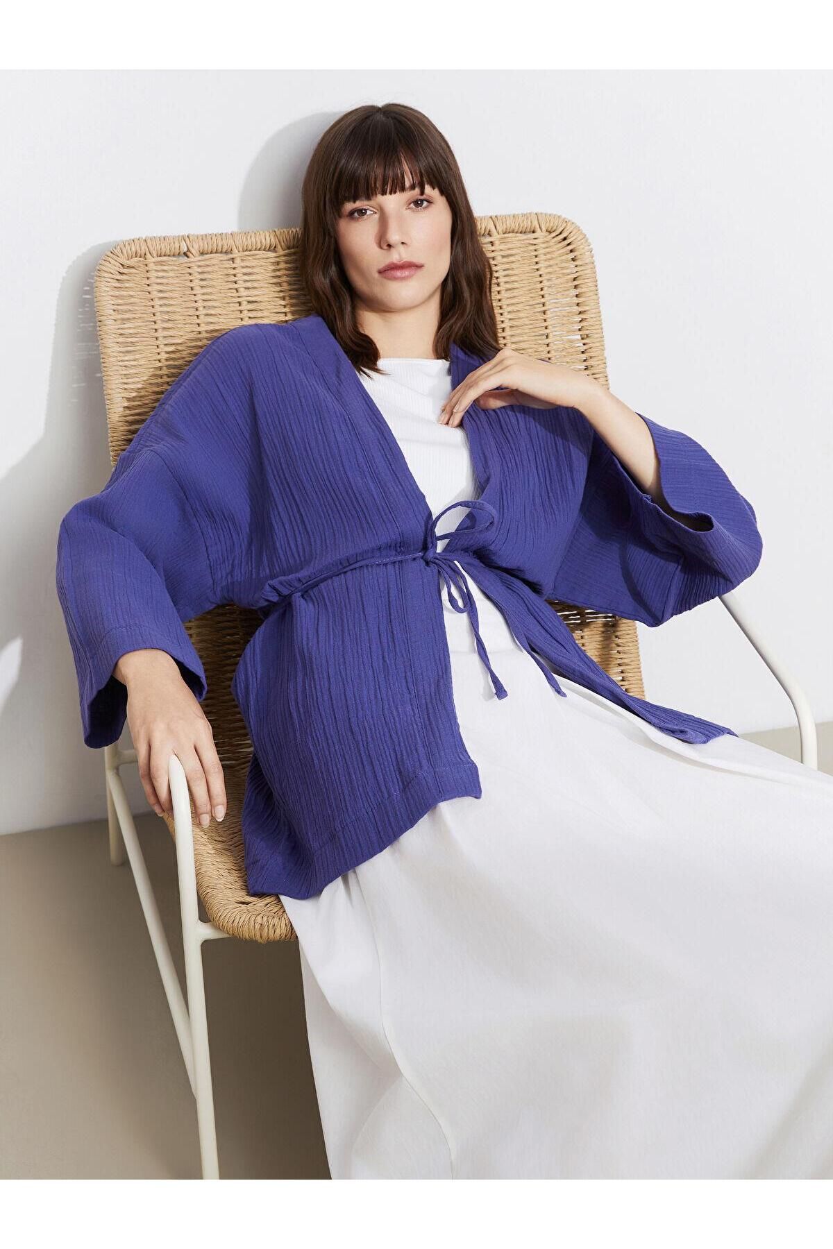 LC Waikiki LCWAIKIKI Classic Şal Yaka Oversize Müslin Kadın Kimono (S5)