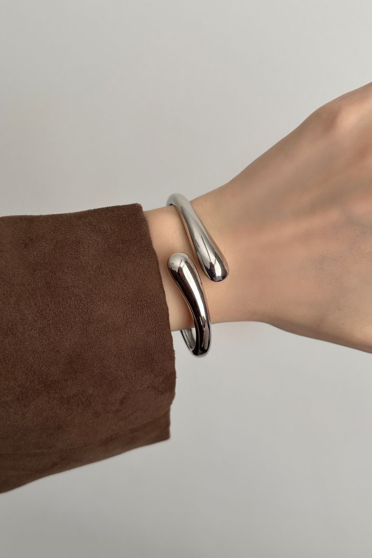 Okko Store Çelik İnce Çapraz Bileklik