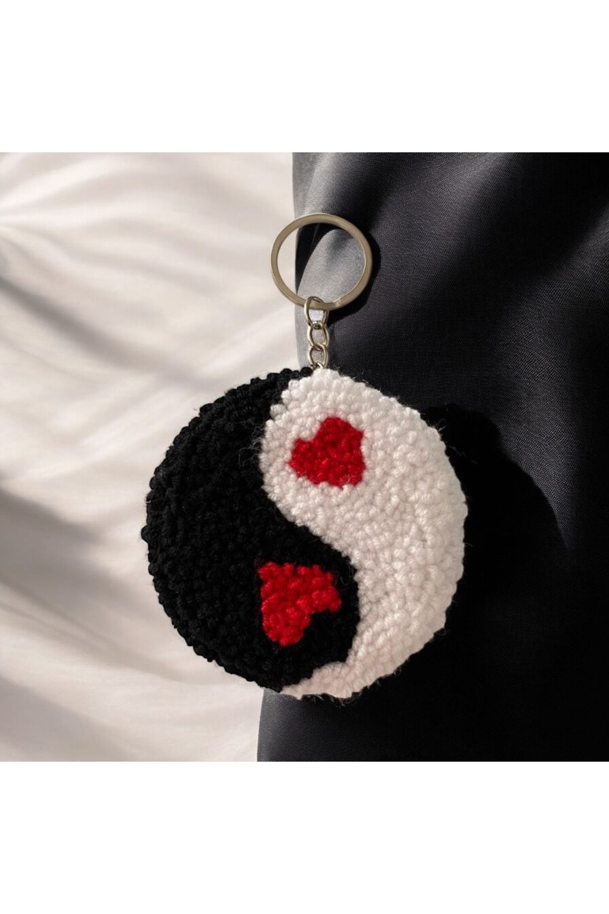YümanınYumağı Hand Made Örgü Yin-Yang Kalpli Anahtarlık
