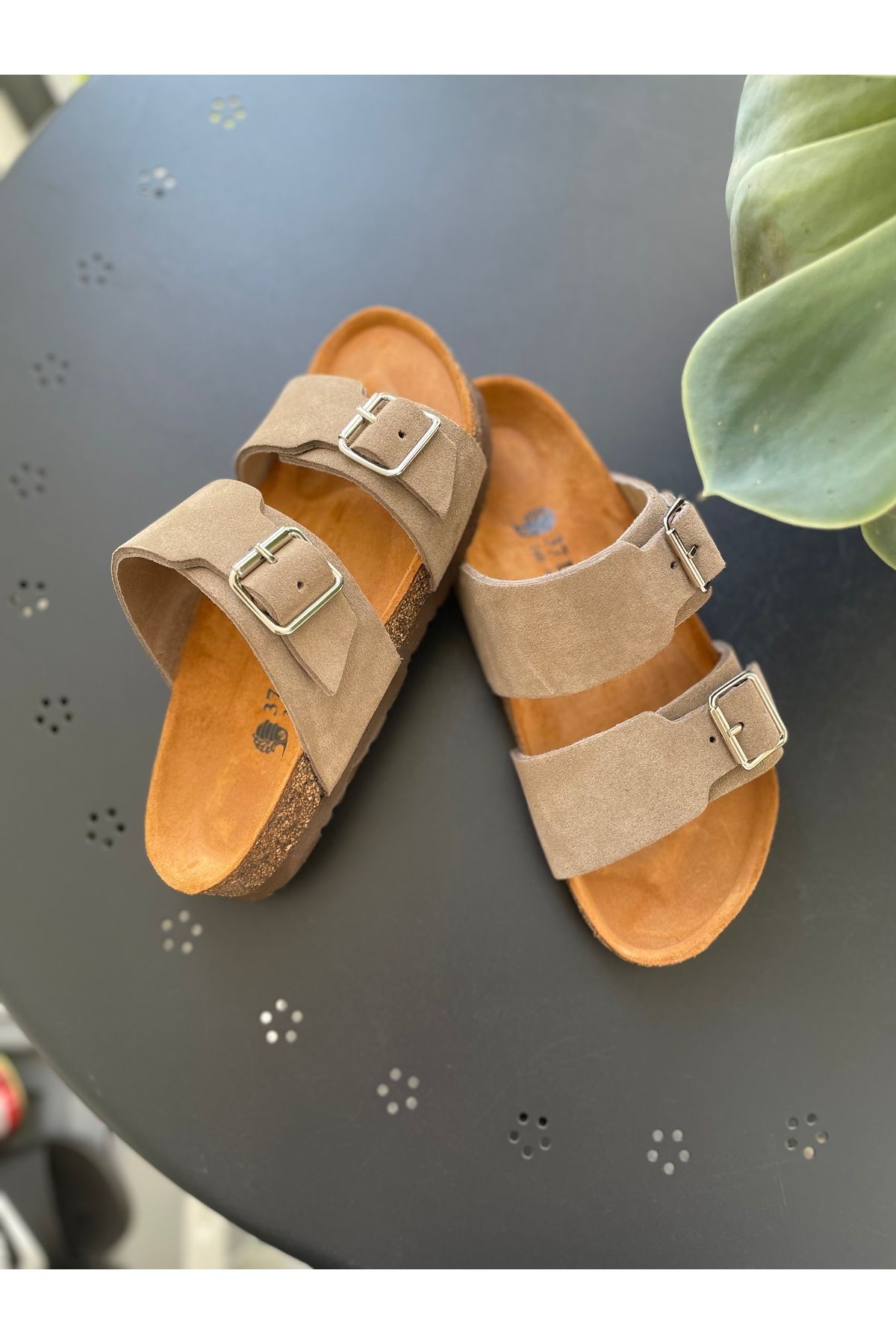 Land of Cork Anatomik Unisex Doğal Mantar Tabanlı Süet Deri Terlik