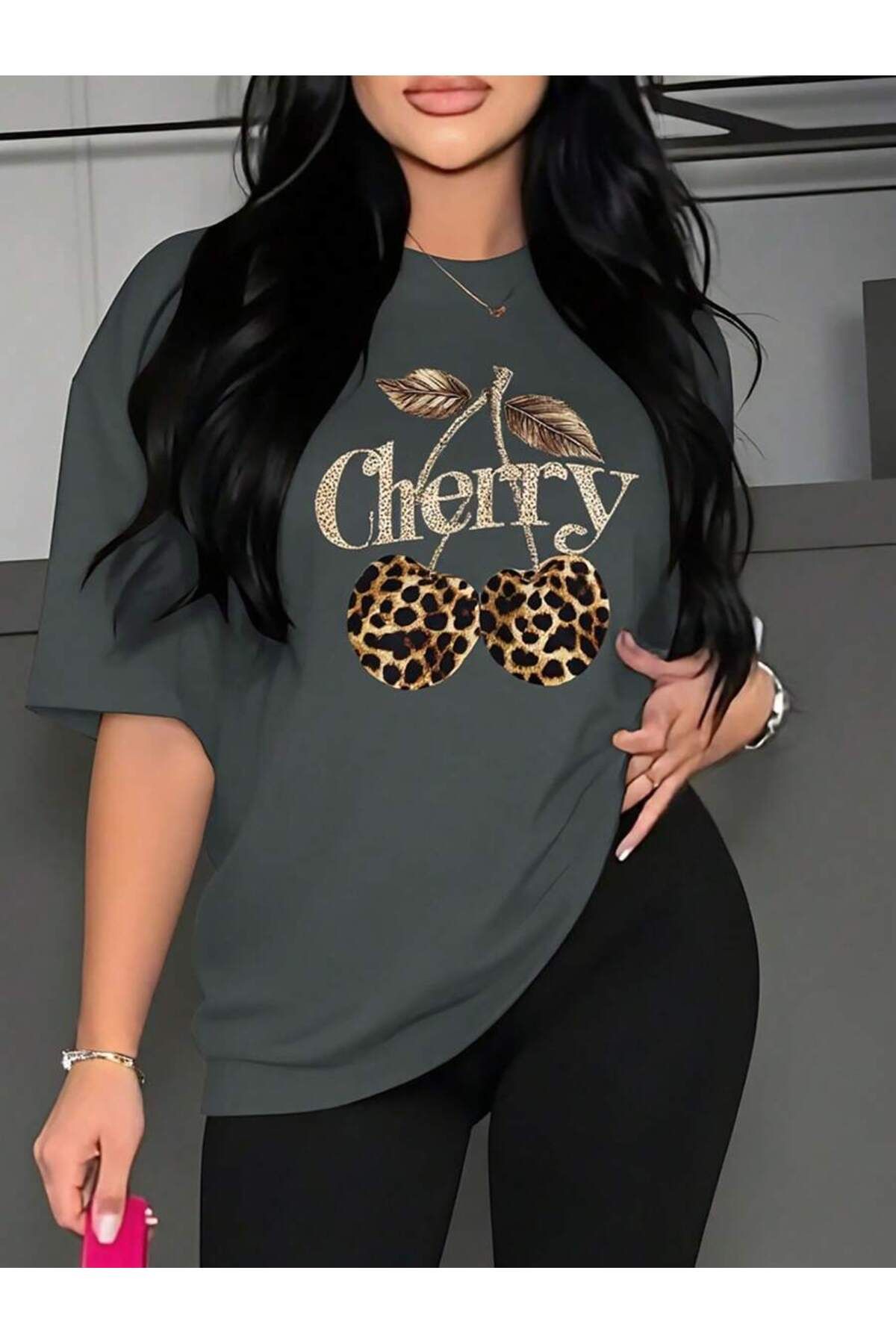 cc collection Leopar Desenli Kiraz Baskı Detaylı Kadın Oversize T-Shirt