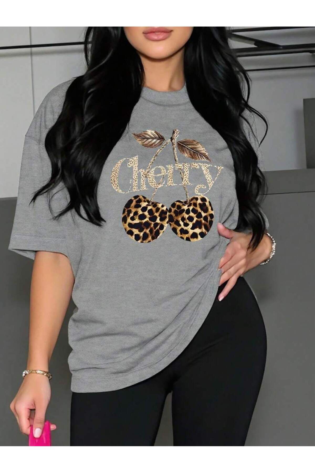 cc collection Leopar Desenli Kiraz Baskı Detaylı Kadın Oversize T-Shirt