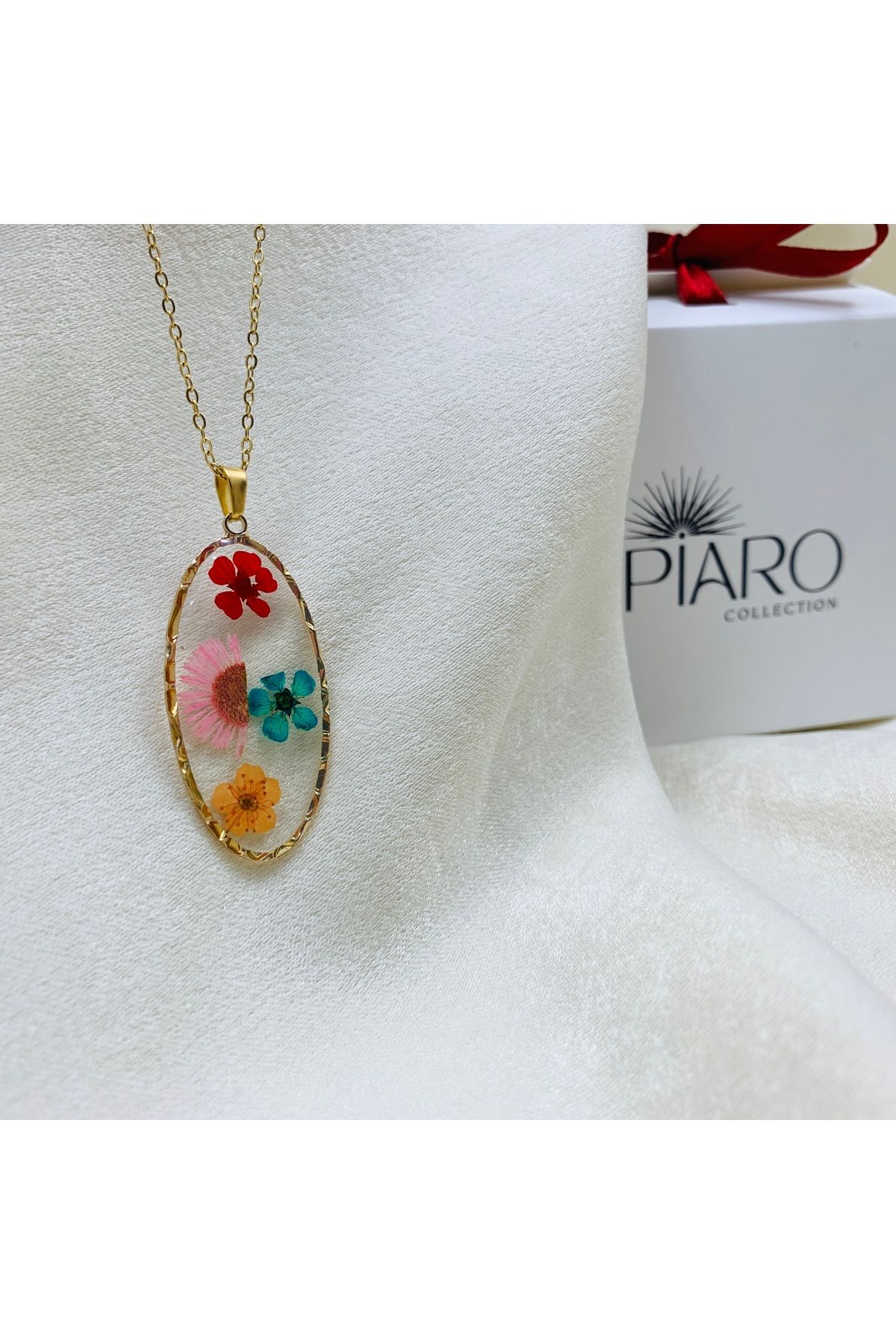 Piaro Collection Çiçekli Yuvarlak Çelik Kolye