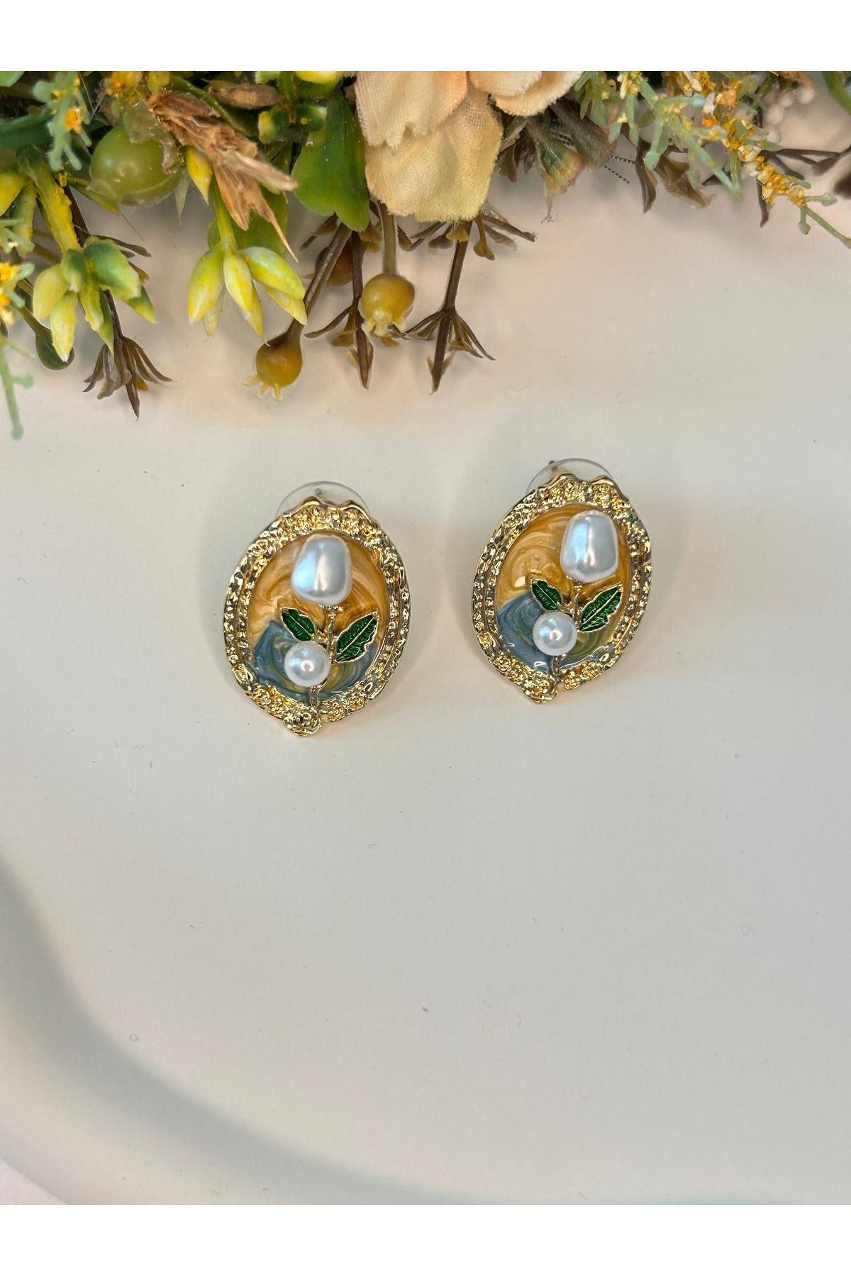 Mayda accessorises İnci Detaylı Oval Tablo Küpe