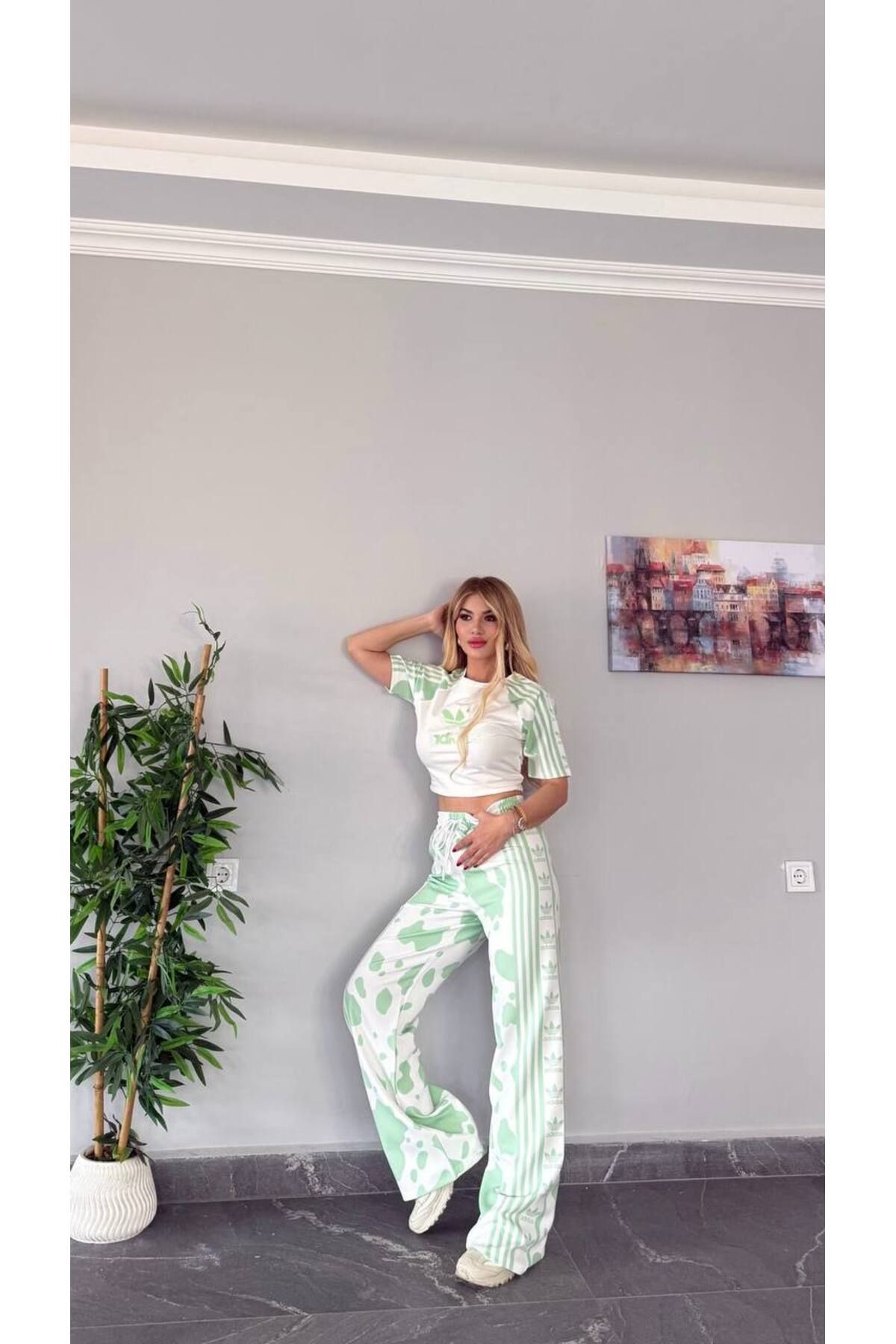 Bella Belluci Desenli Spor Takım
