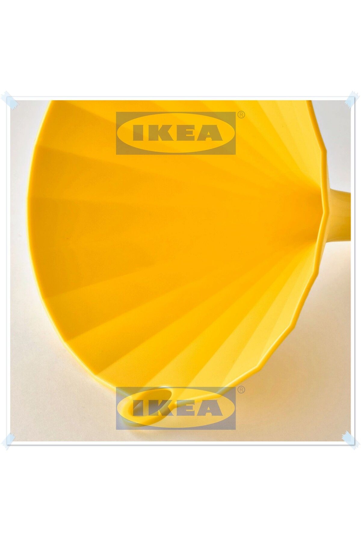 IKEA Uppfylld Sarı Huni, Asma Deliği Bulunur, Dalgalı Çiçek Desenli Tasarım, Çap: 11,5 cm, Uzunluk: 13 cm