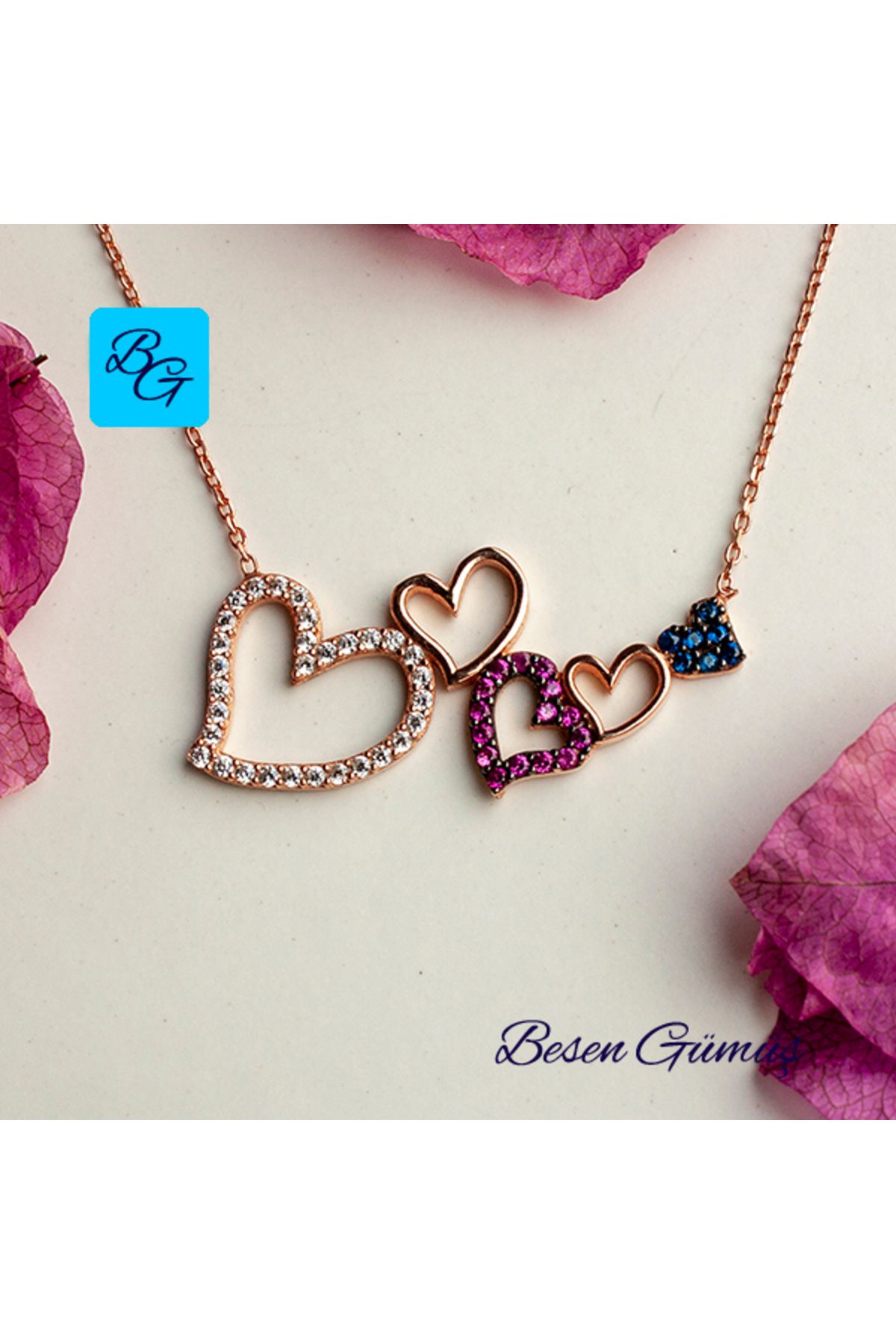 Besen Gümüş Renkli Zirkon Taşlı Rose Kalpler Kolye
