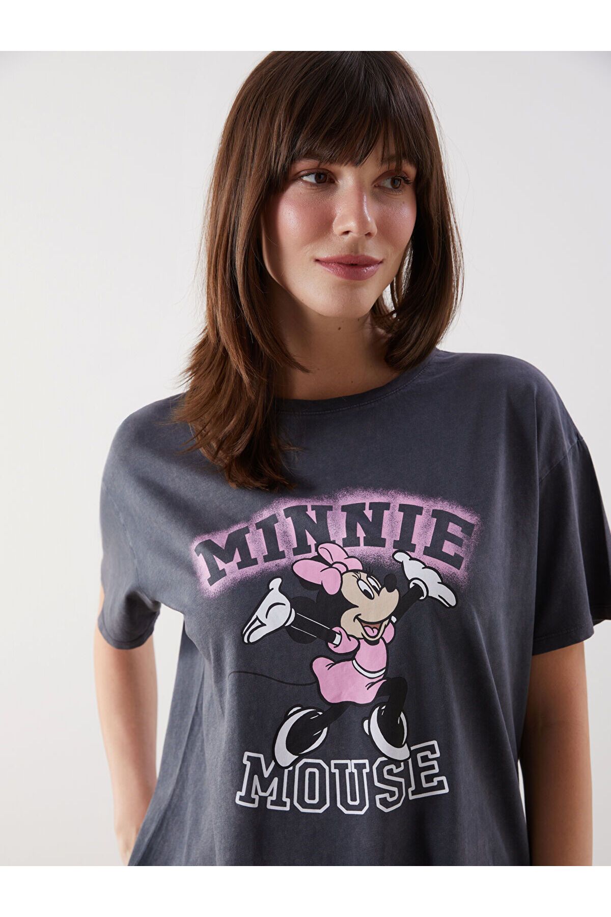 LC Waikiki Bisiklet Yaka Minnie Mouse Baskılı Kadın Tişört