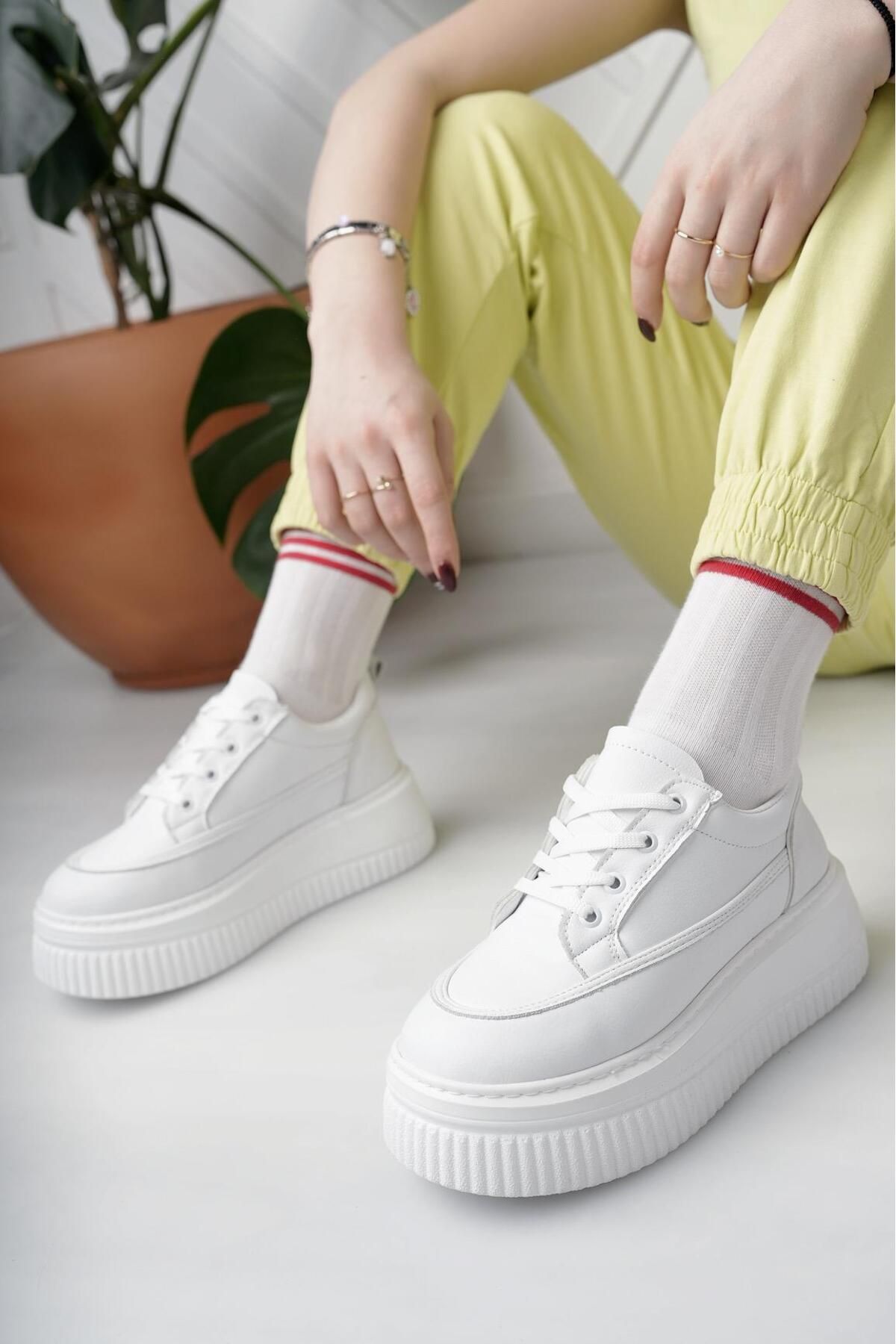 Nesil Shoes Dvm 1010 Beyaz Kalın Taban Kadın Sneakers