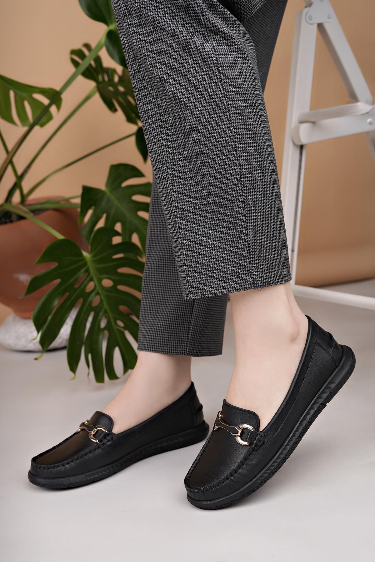 Nesil Shoes Eliz 24103 Siyah Hakiki Soft Deri Rok Günlük Kadın Ayakkabı